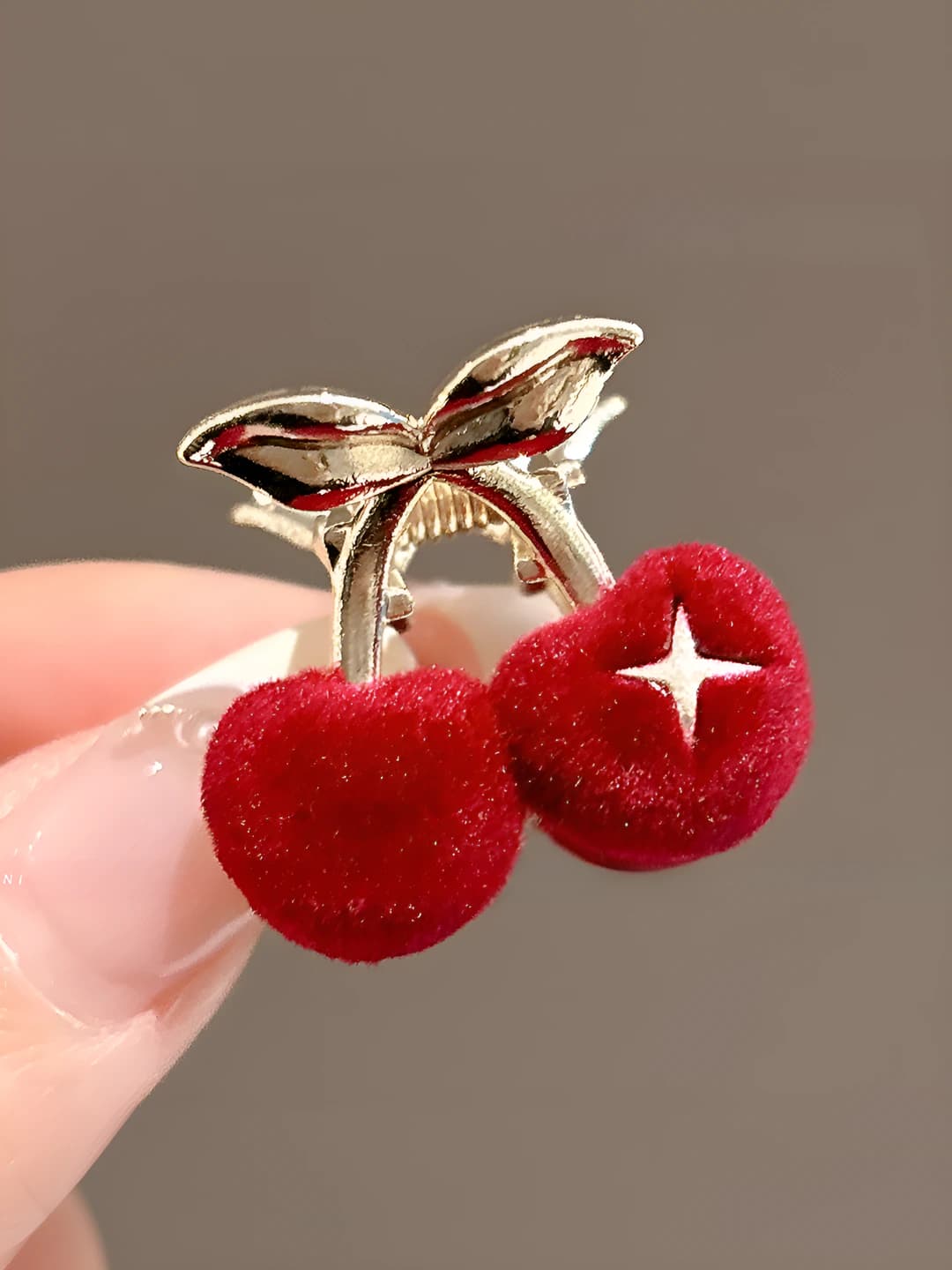 3# Red cherry clip 1 pc - 2.5 cm