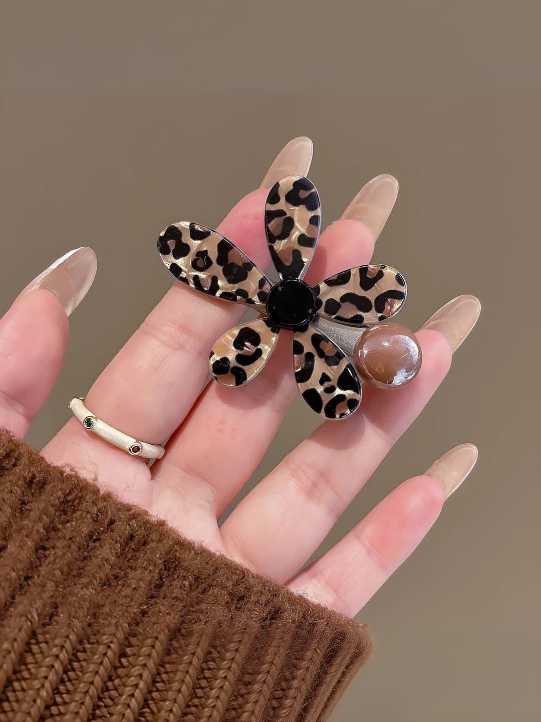1# Leopard flower clip 1 pc ~6.5 cm