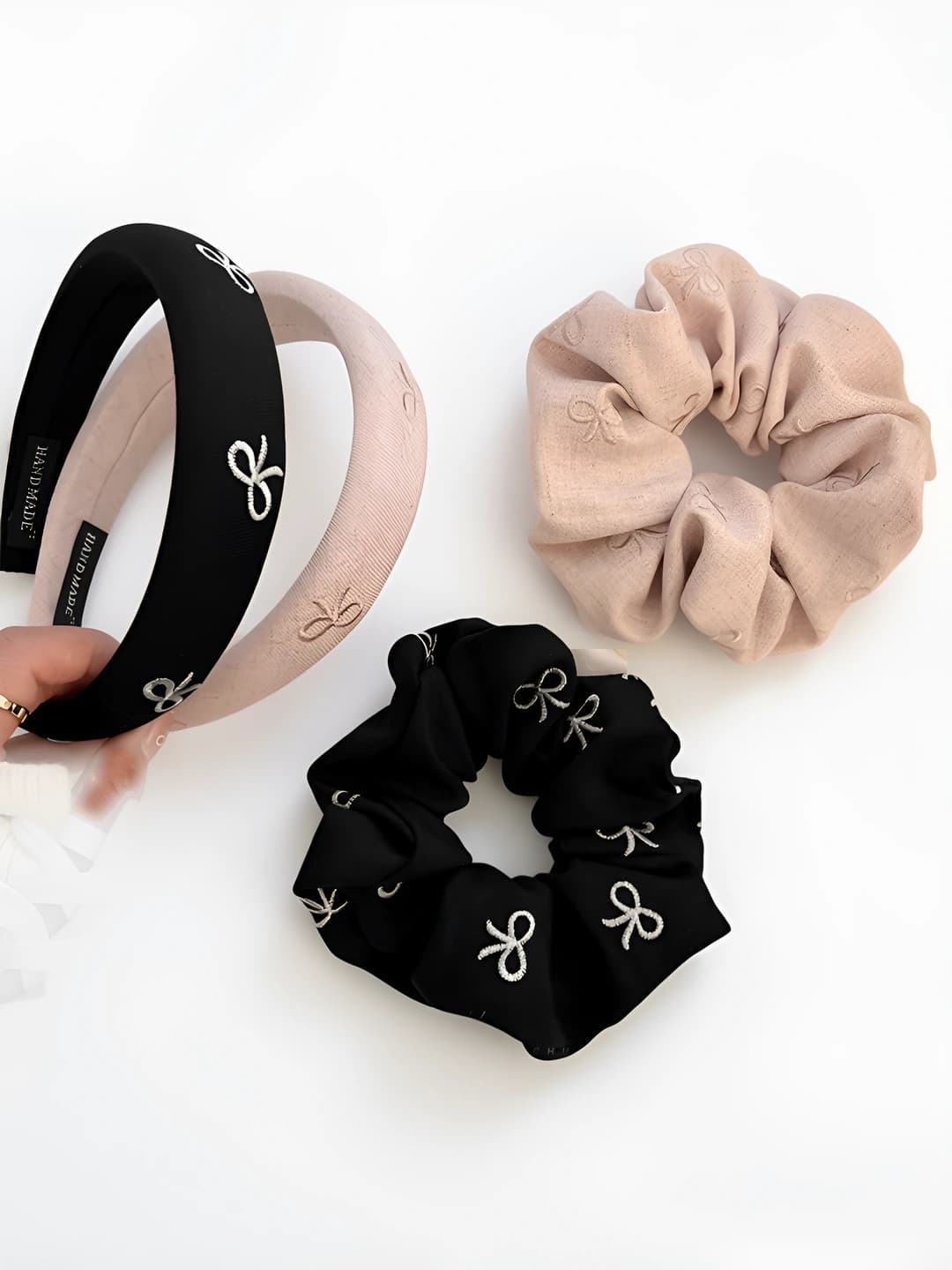 Women's hair accessory set: Korean style, fresh and sweet design, handmade, fabric material, bow and bun elements