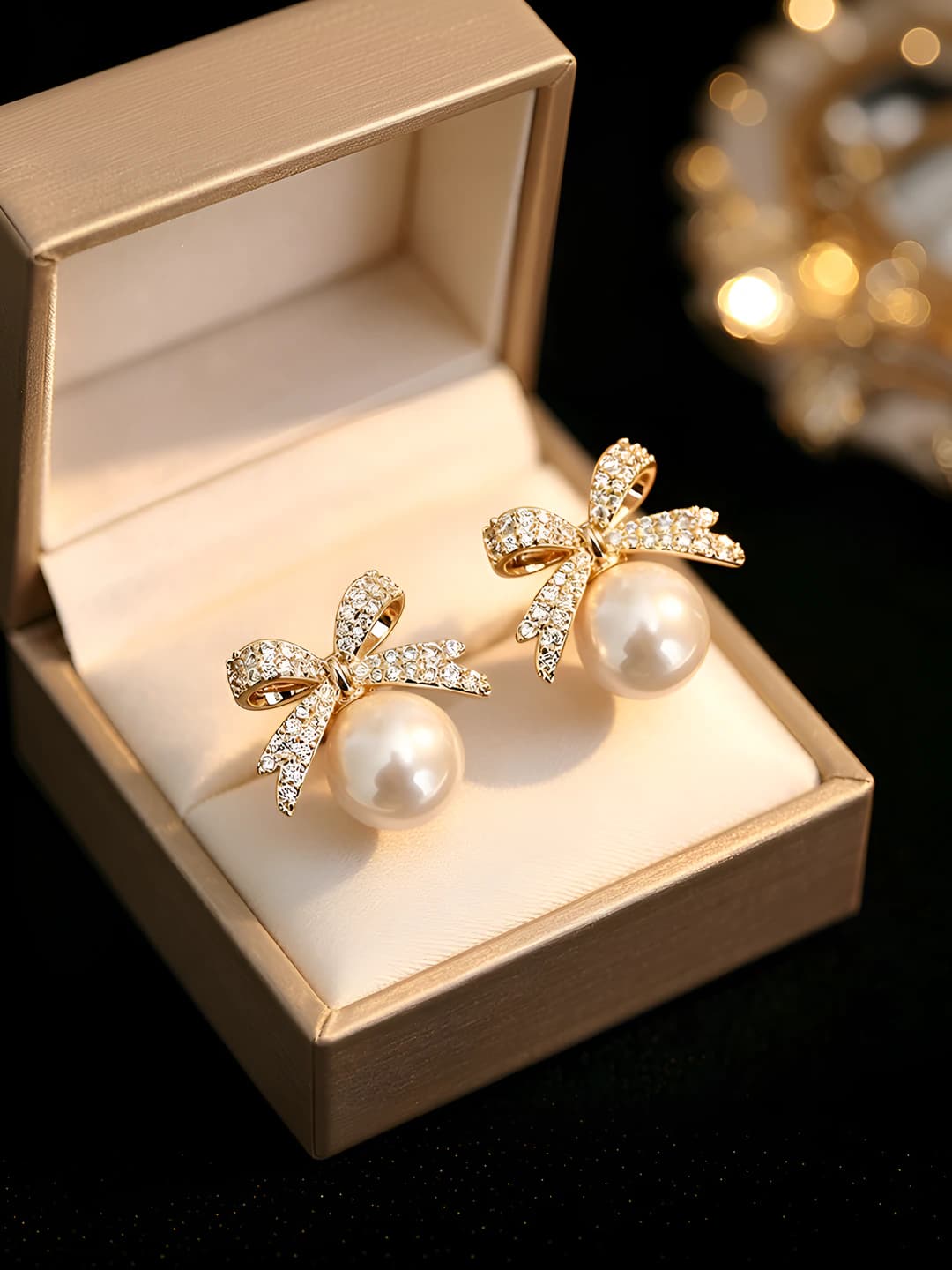 8# Gold bow pearl hoop earrings