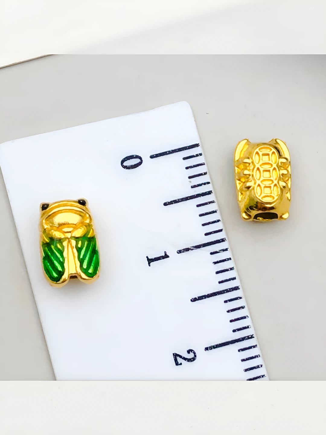 1 ta kichik 'Zhi' 8x6mm-0.6g-2.5mm teshik