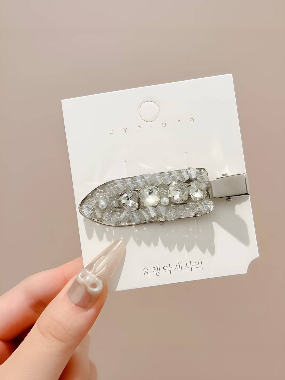 White crystal