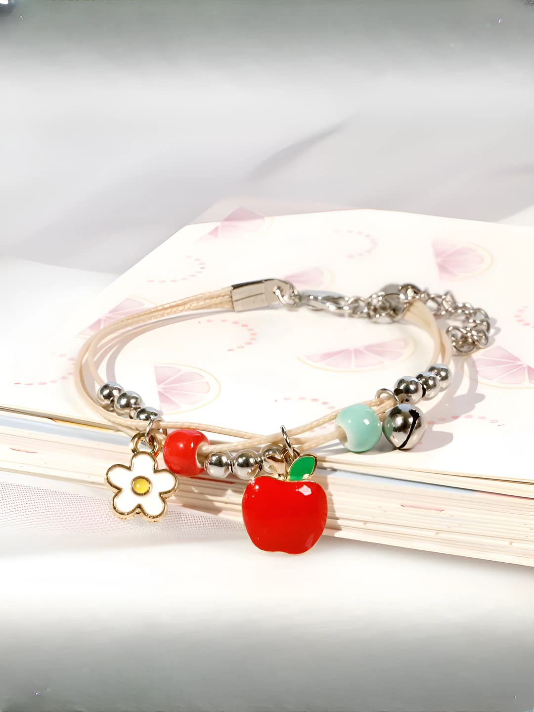 Red apple cord