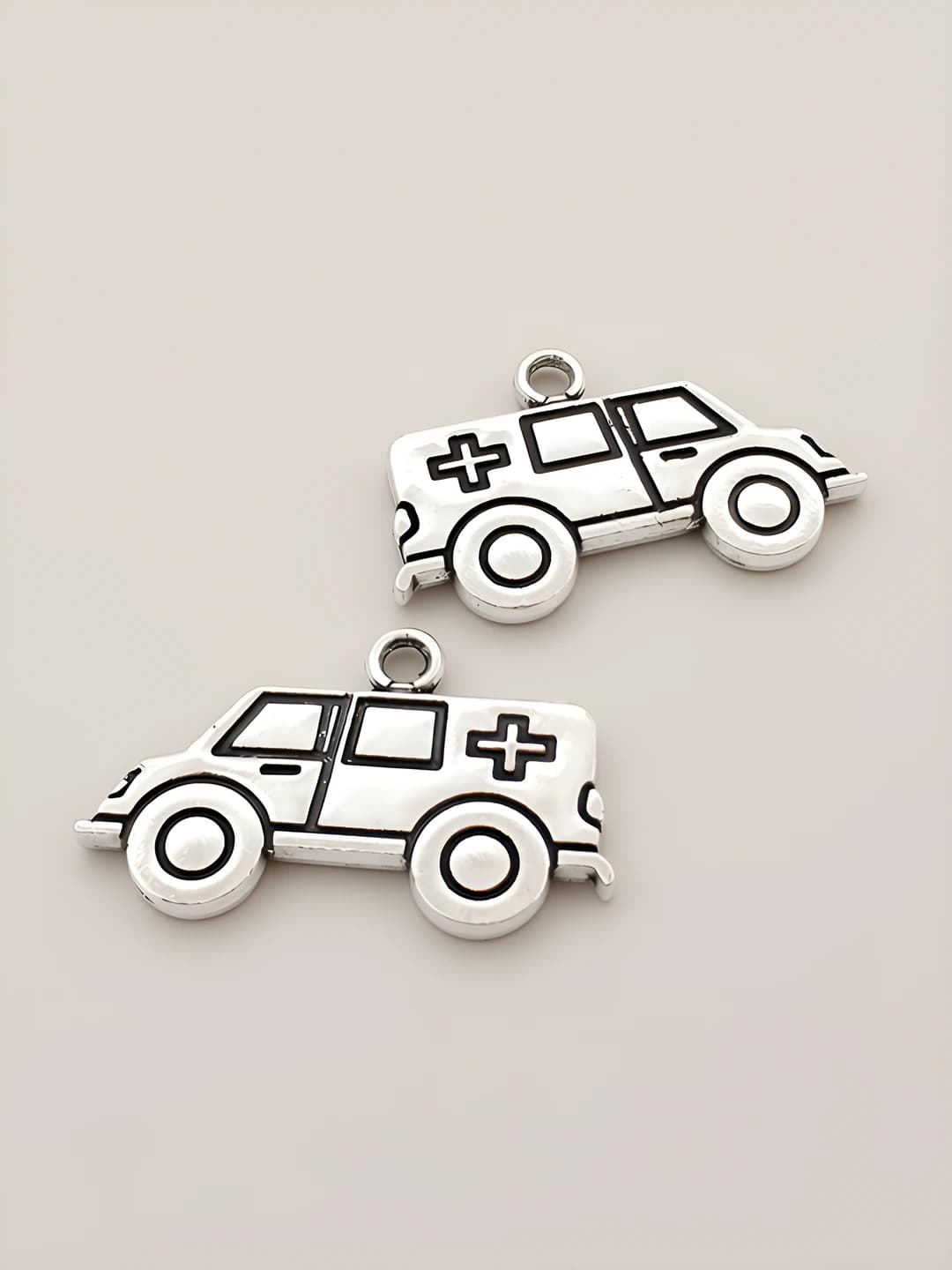 1 pc antique silver: ambulance, 22x13mm, 1.8g