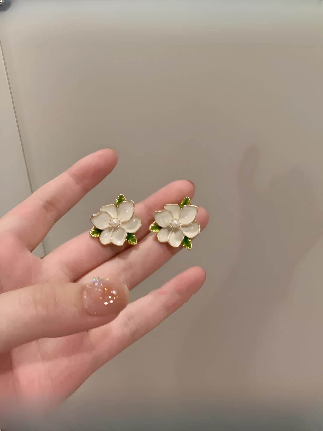 Women's summer green butterfly ear clips with plating in modern OL style