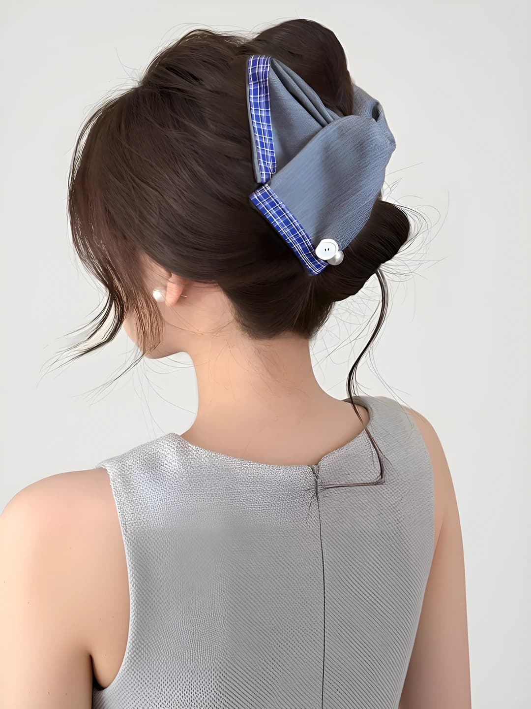 Grey-blue plaid