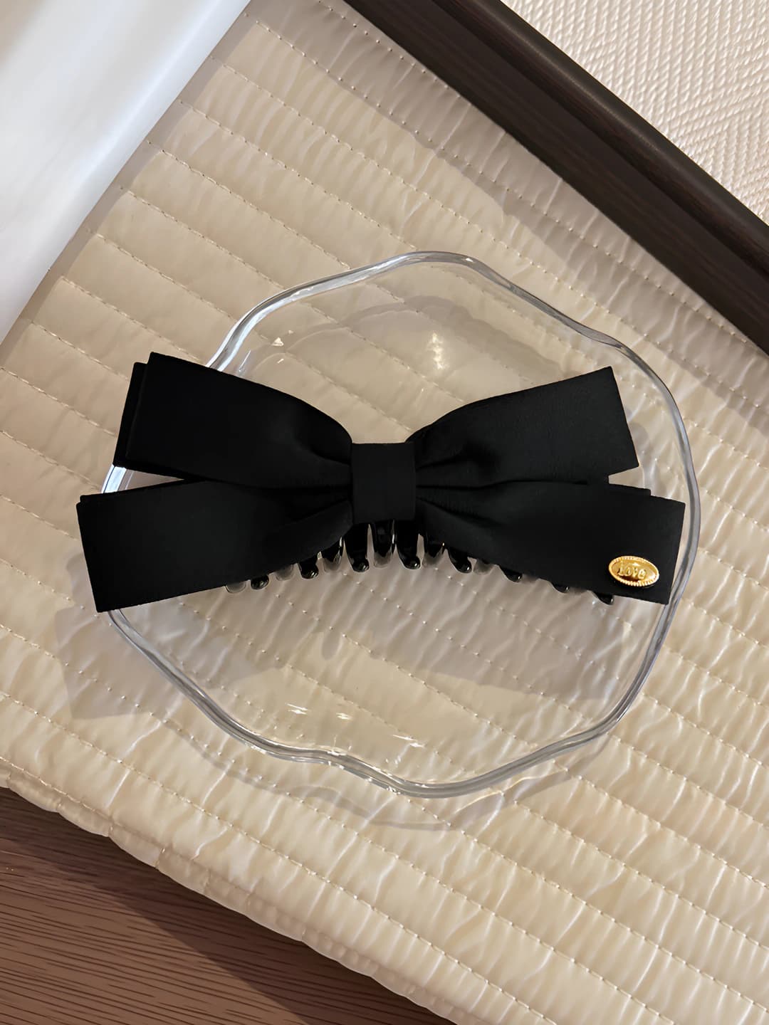 Bow banana clip