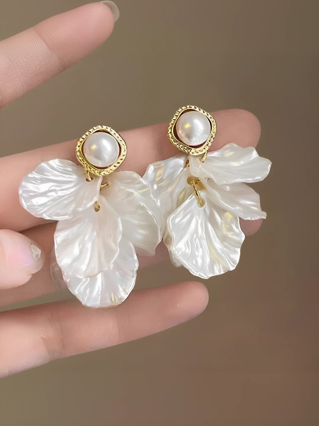 Pearl floral fringe studs