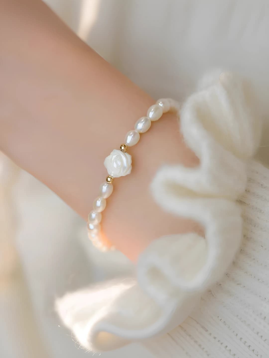Women's pearl flower bracelet, sweet style