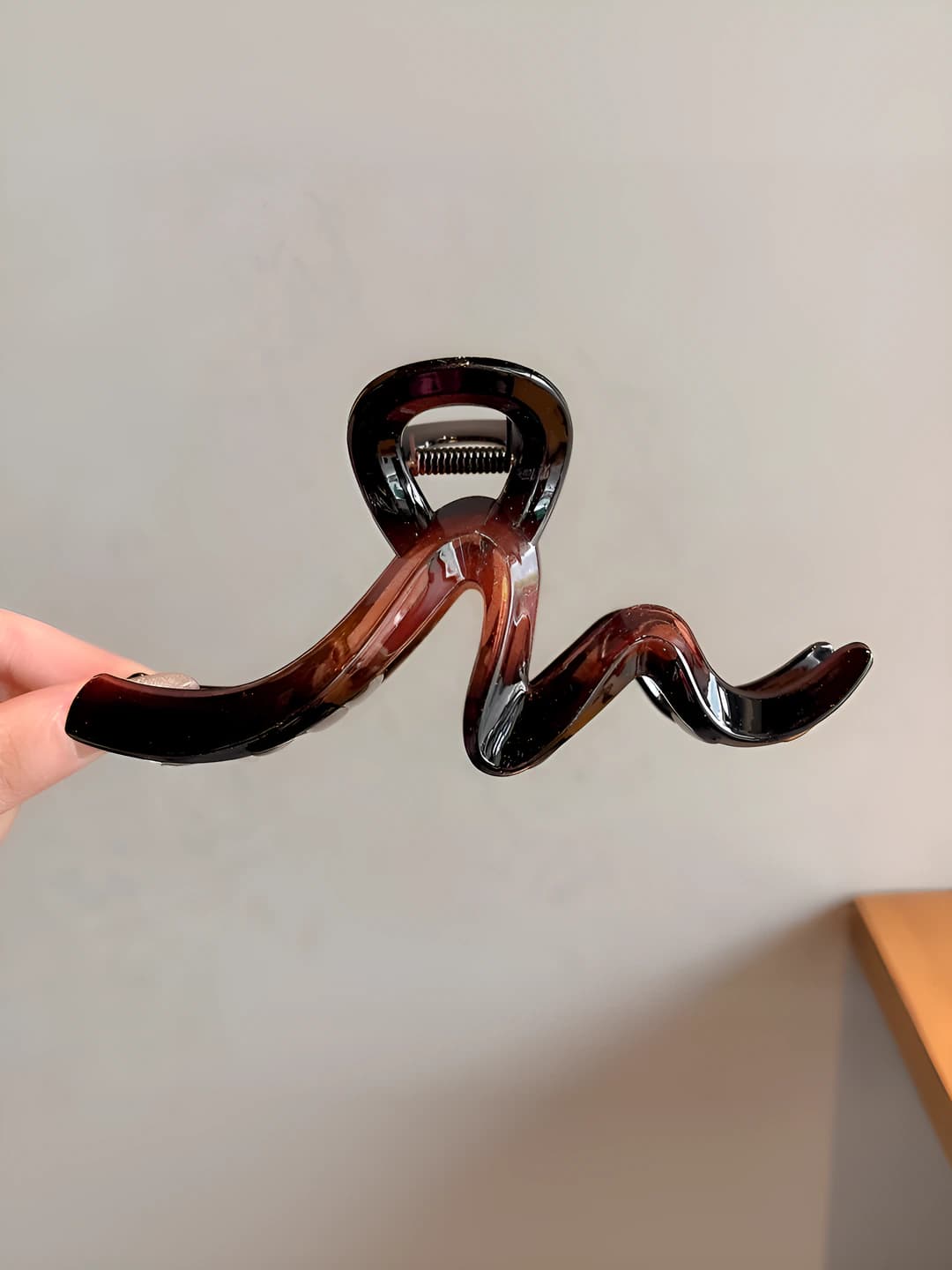 1# Amber approx 14cm