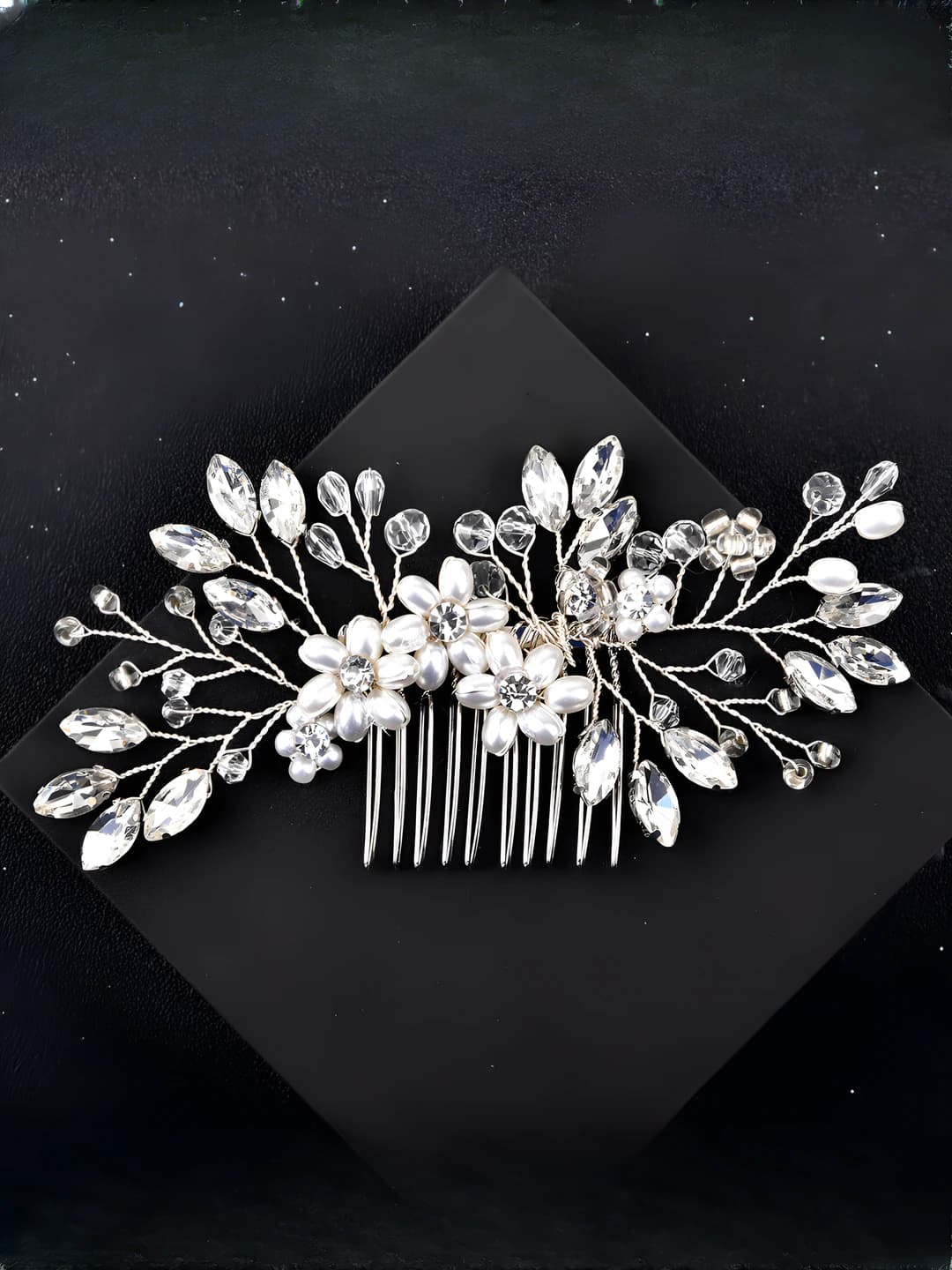 Women's handmade pearl hair comb