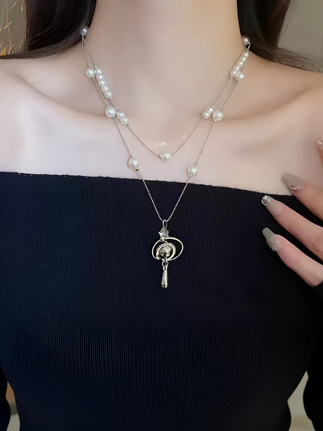 Women's pendant necklace with imitation pearls and Saturn design element, summer sweater chain, sweet and cool style
