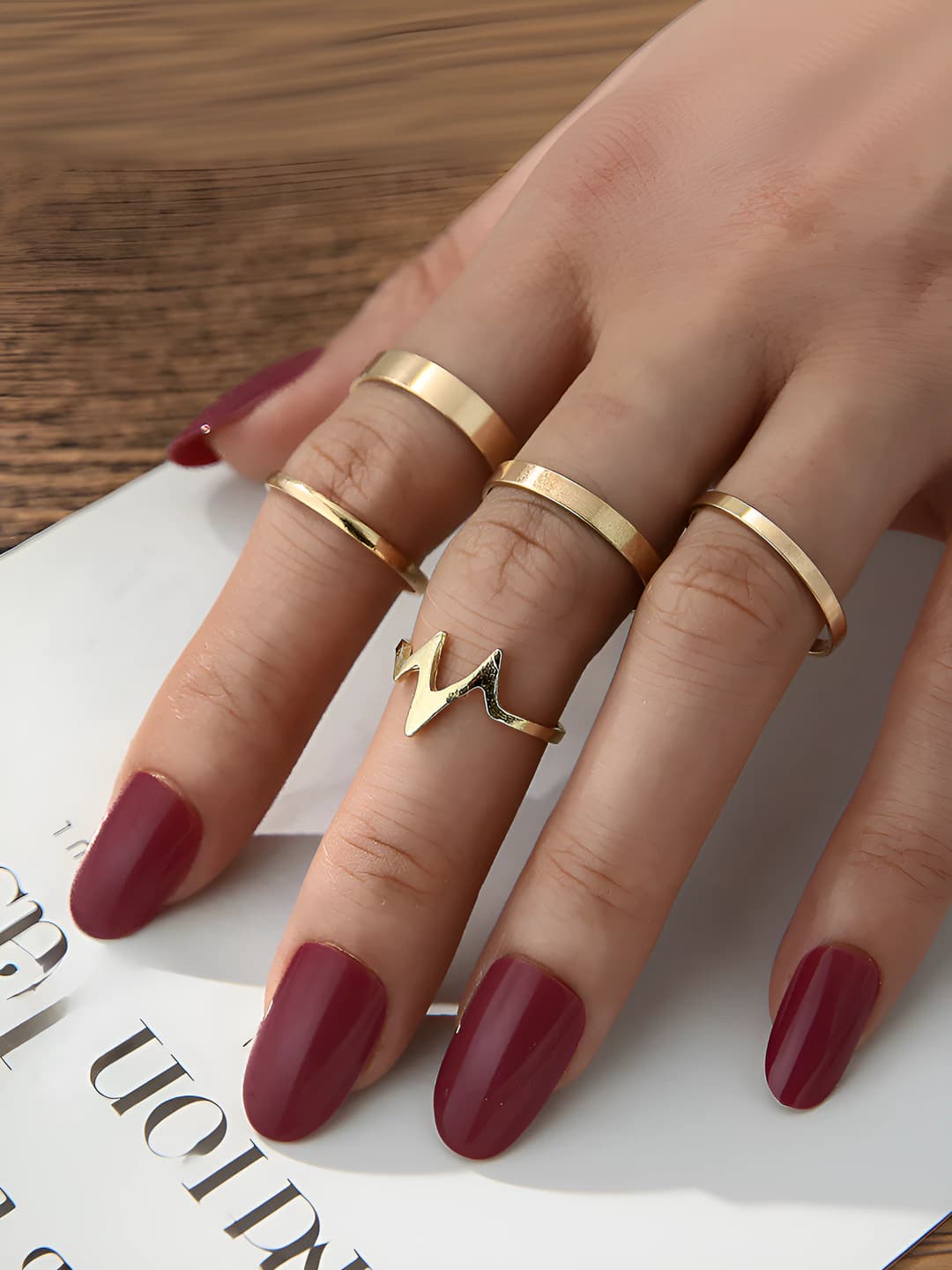 Women's metal rings set (5 pieces), lightning design, geometric element, European and American style