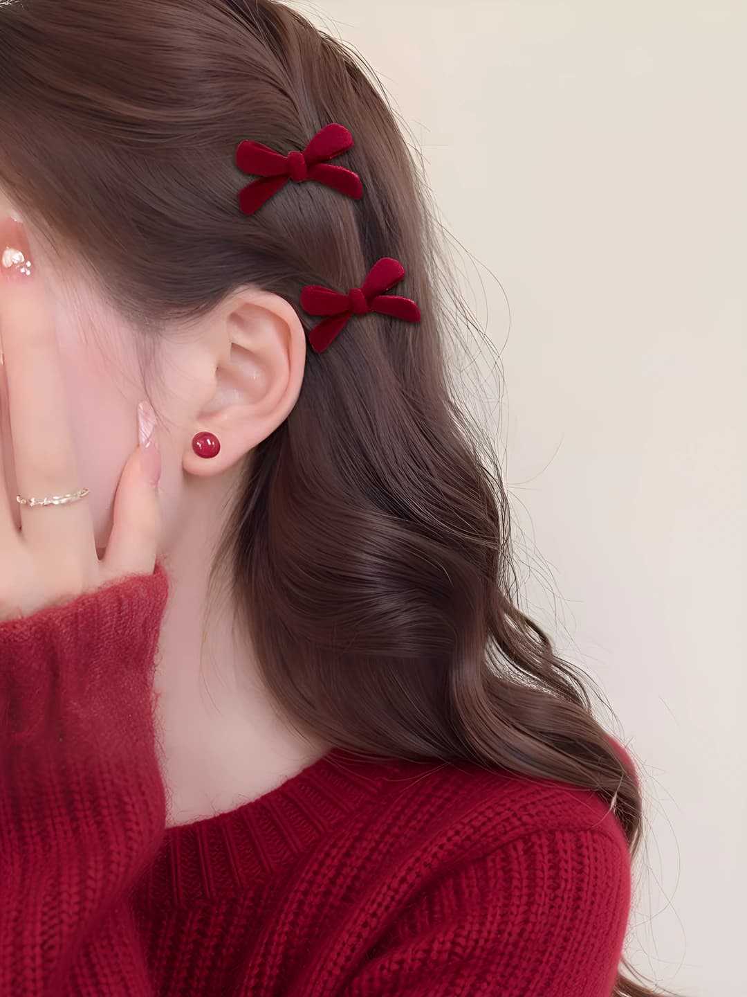 Red velvet bow clip (1 pc)
