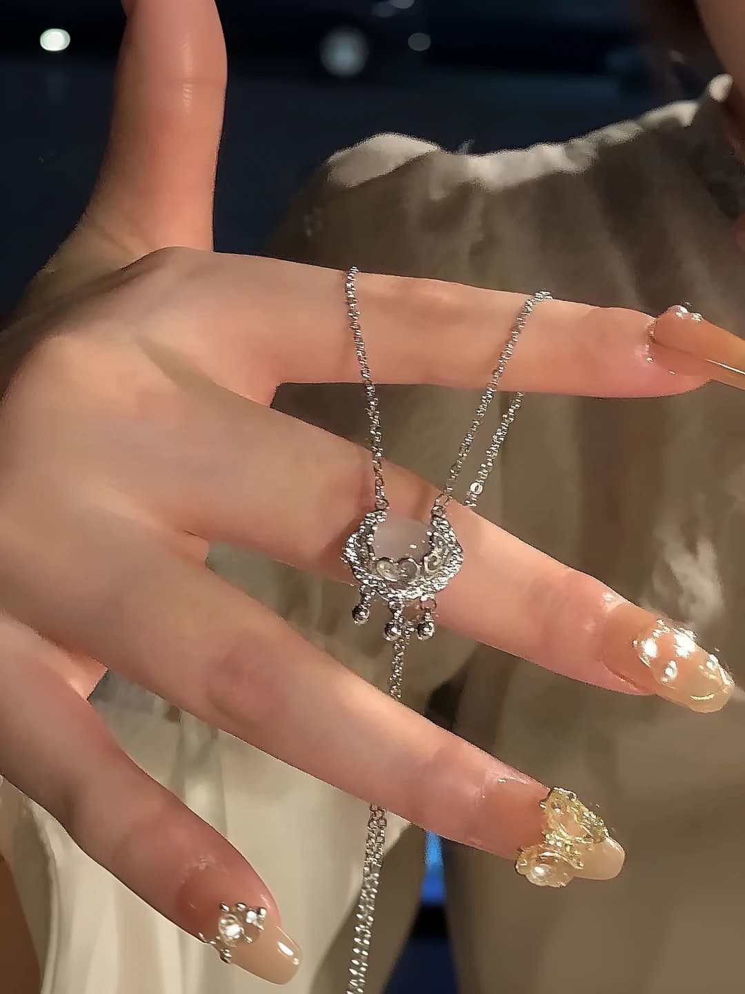 Auspicious cloud lock silver chain