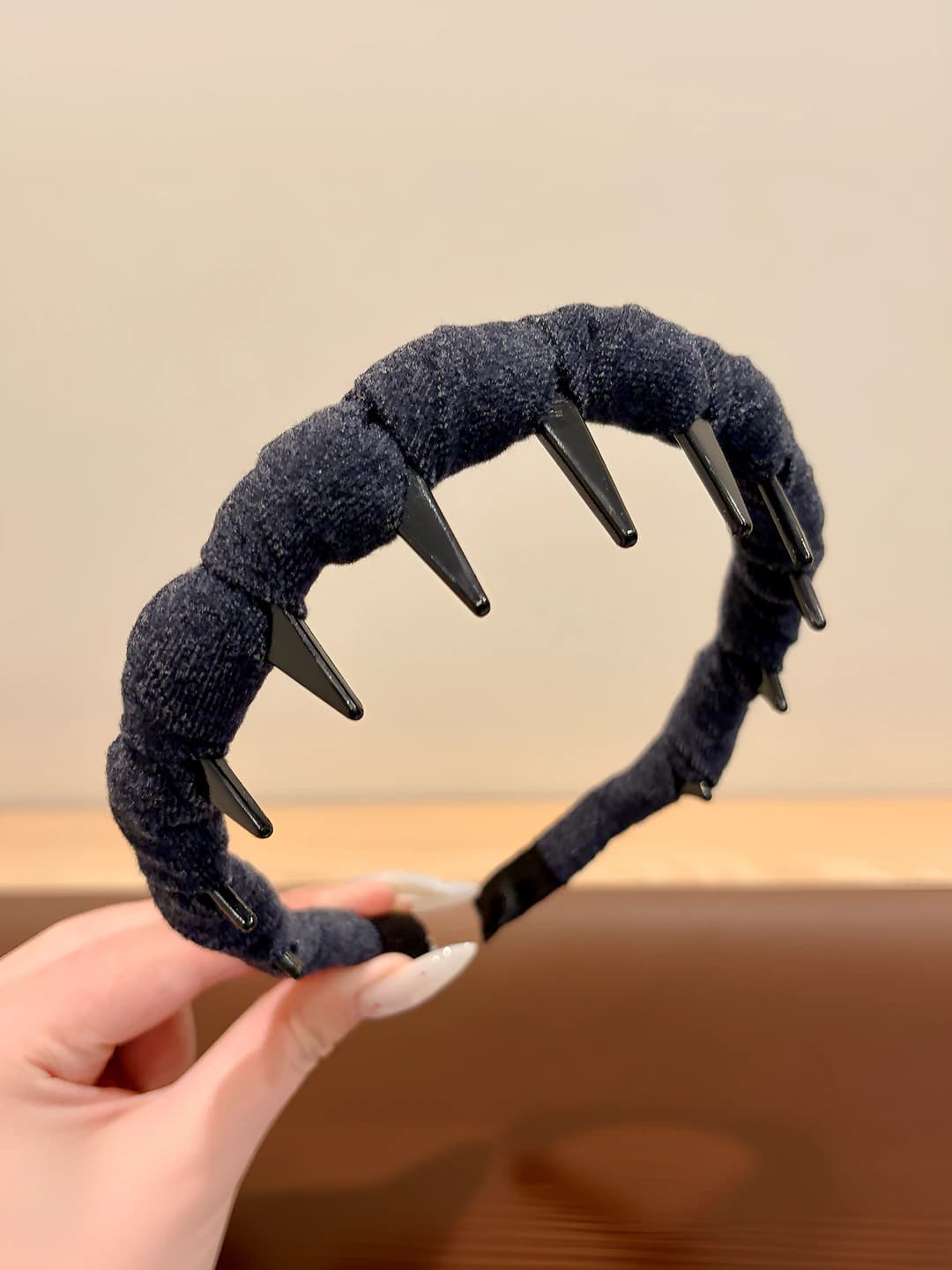 1# Black headband
