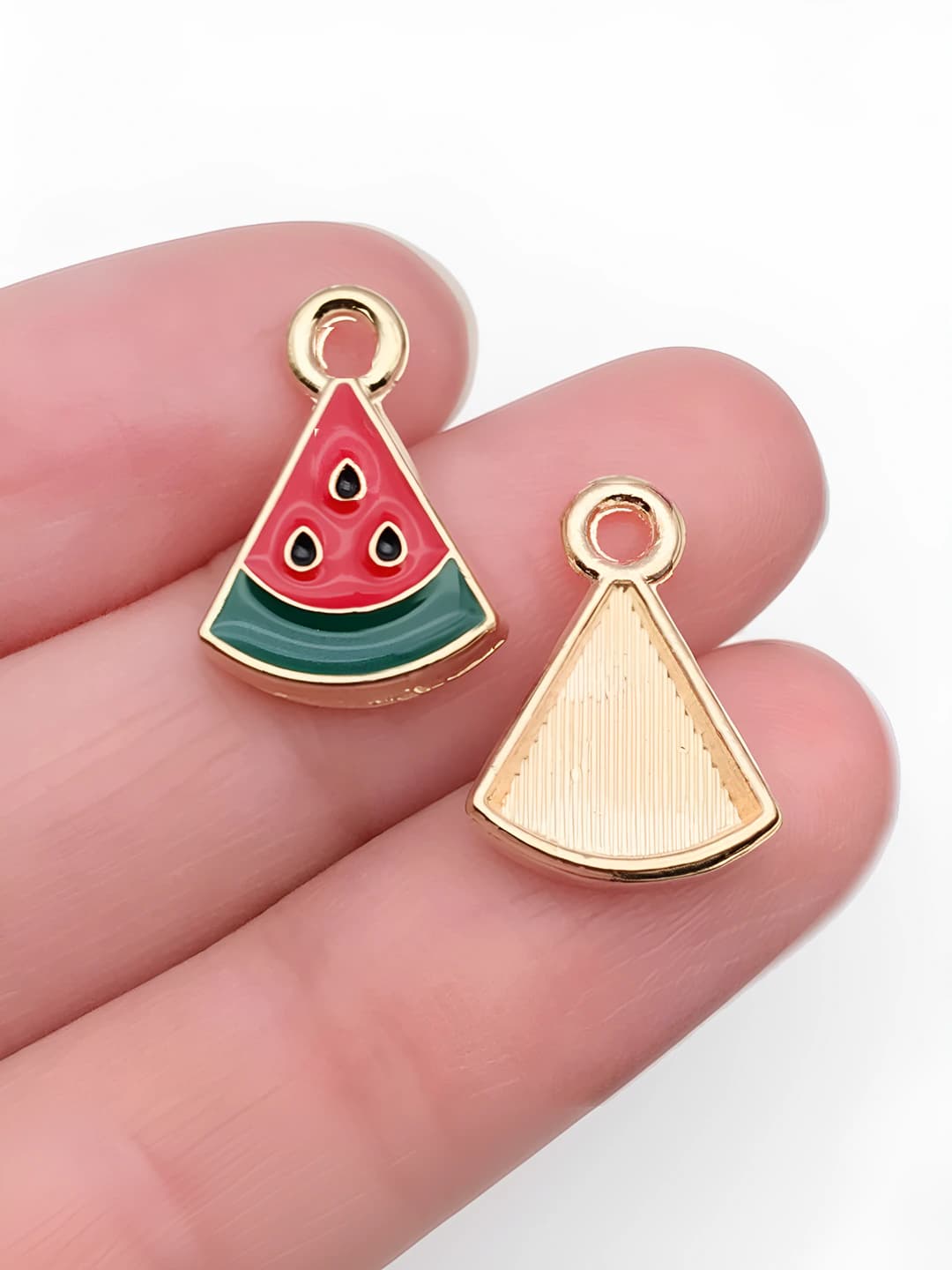 1 красный треугольный арбуз, 11x16mm, 0.7g