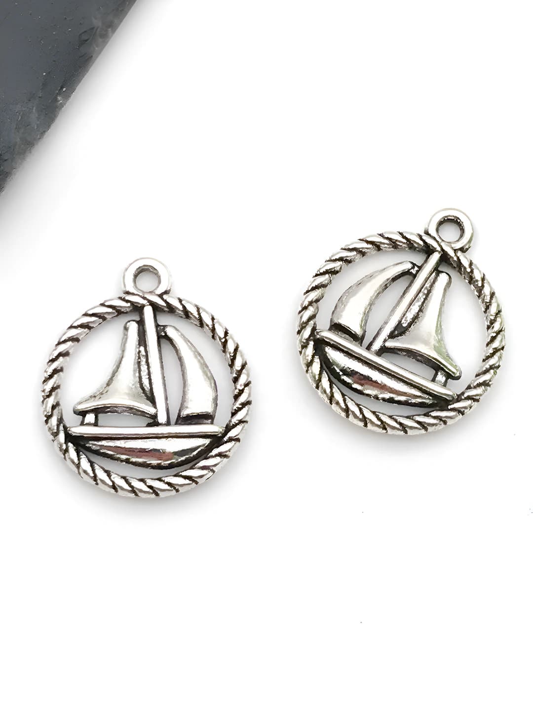1 шт Парусник в стиле антик 16x18mm-1.4g