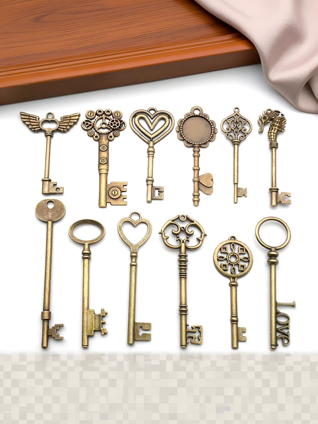 Women's key-shaped charms (zinc alloy), retro, cartoon, electroplated