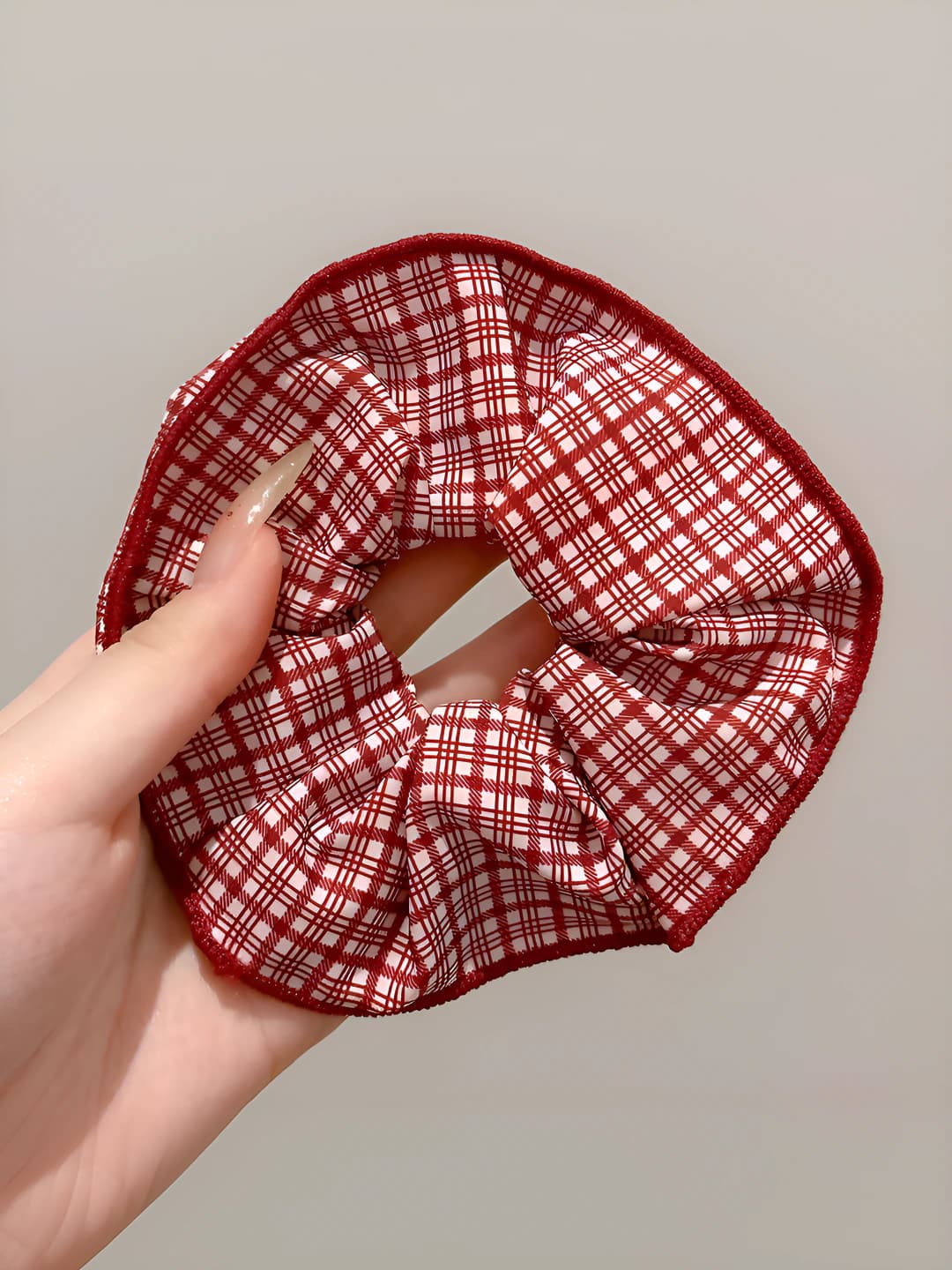 Red plaid, 14 cm