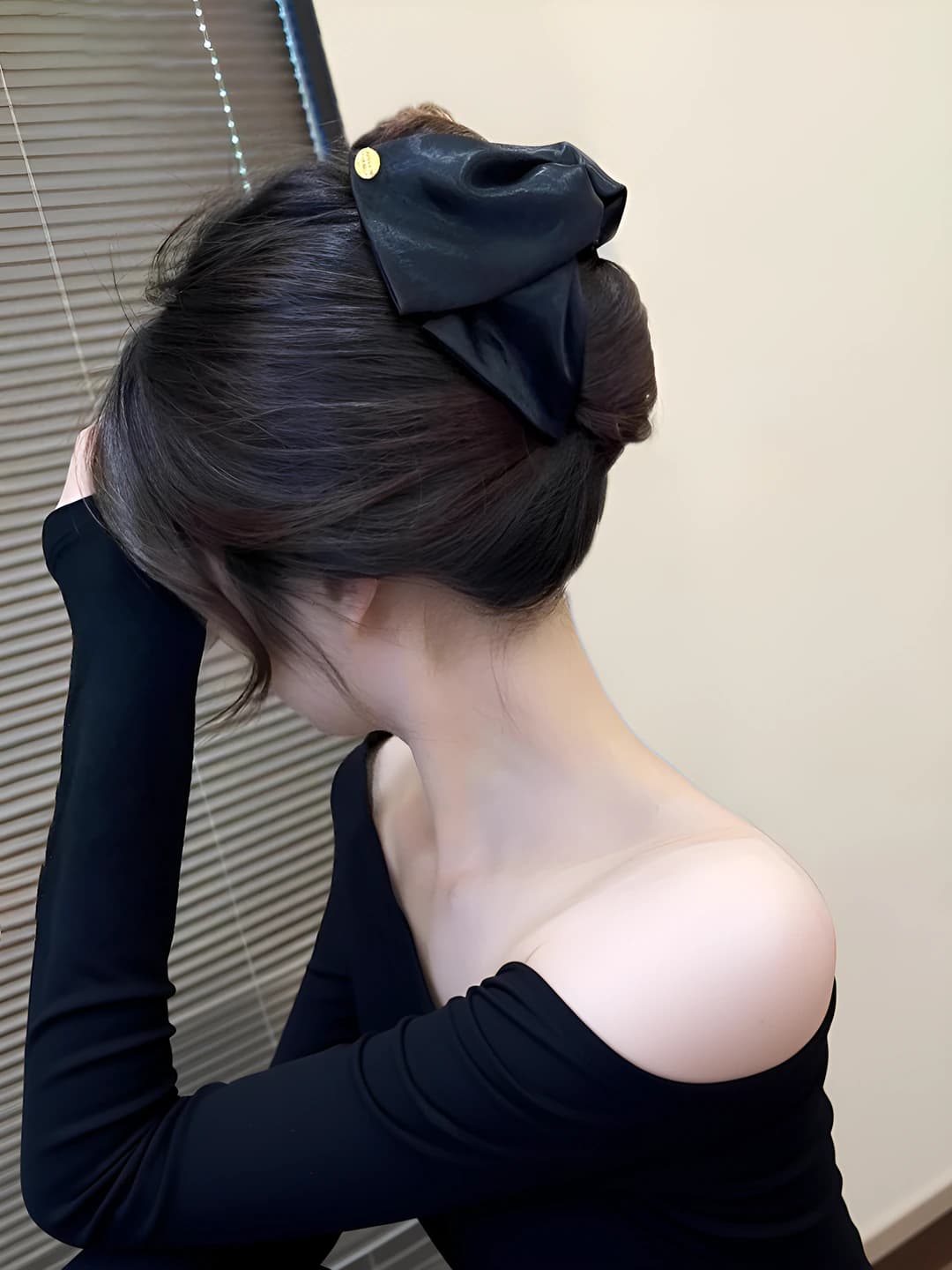 Women's hair clips and combs: 2026 new style, shell shape, triangle design, high-quality hair clips