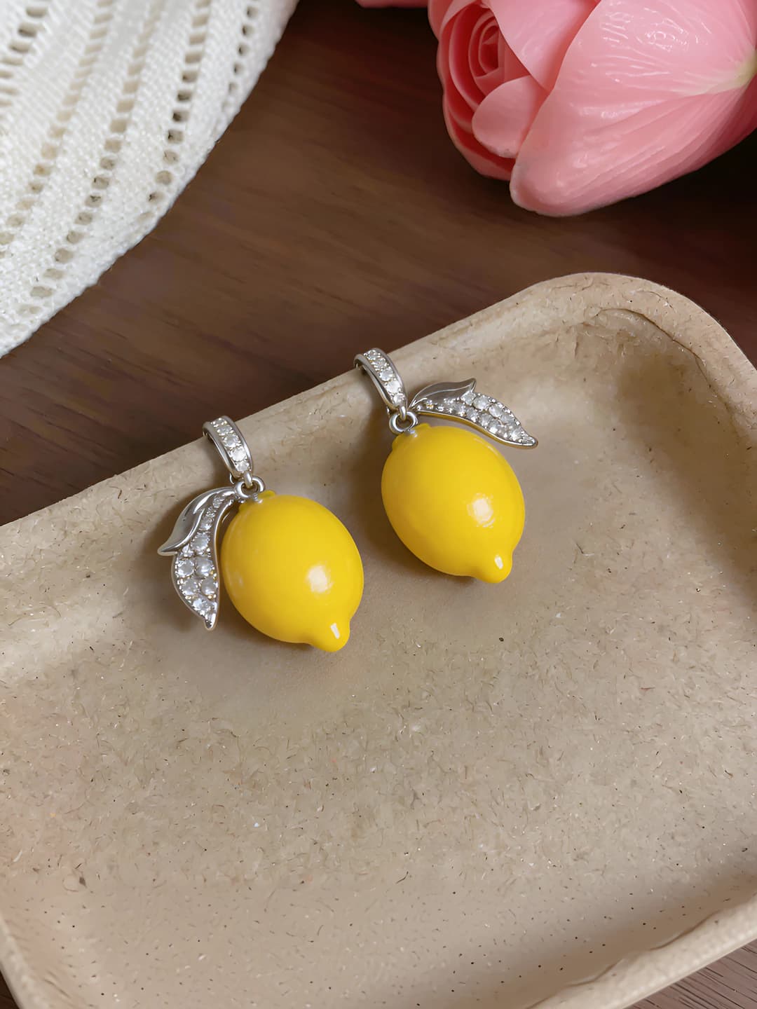 Серебряная игла - Жёлтый