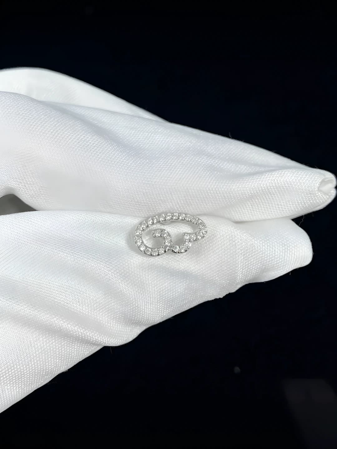 Oq oltin, qanotlar o'ngga, 0.8*6mm