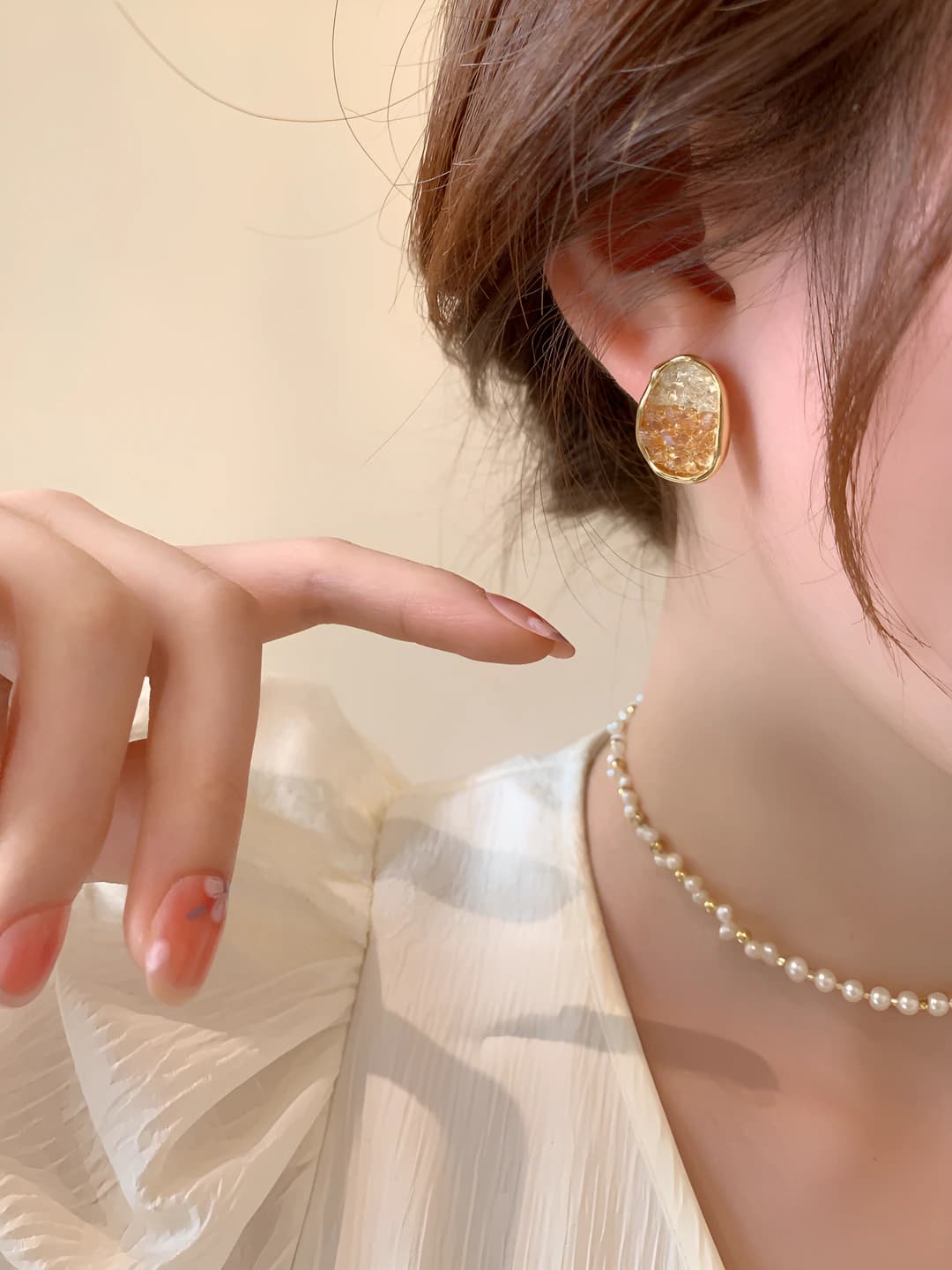 Women's orange crystal earrings, geometric design, zircon, 2026