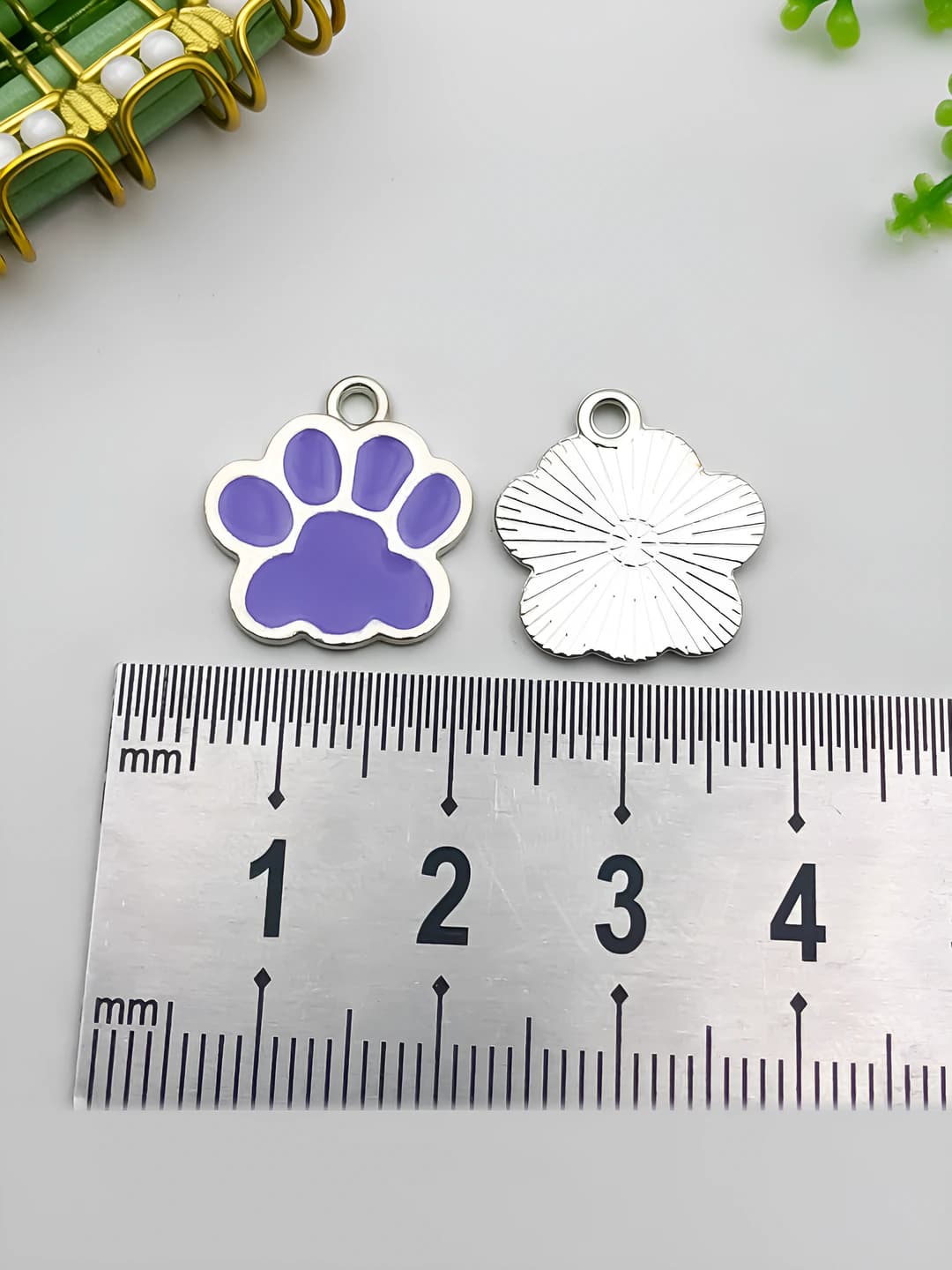 Коготь кошки 17.5x16.5mm-1.1g