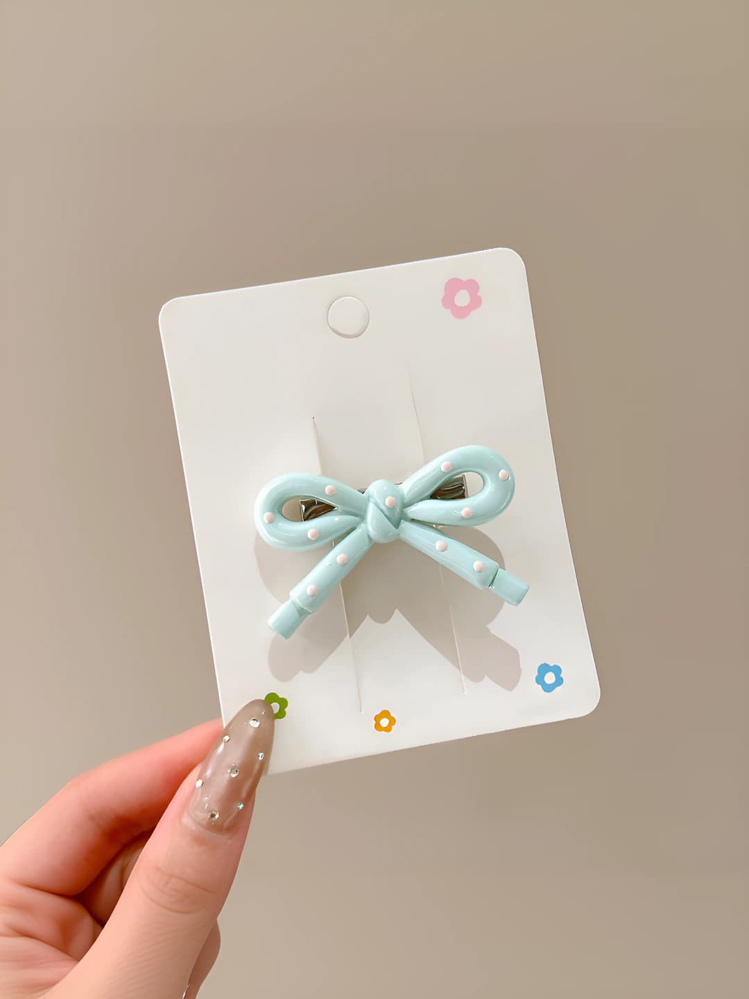 2# Mint green ~5 cm