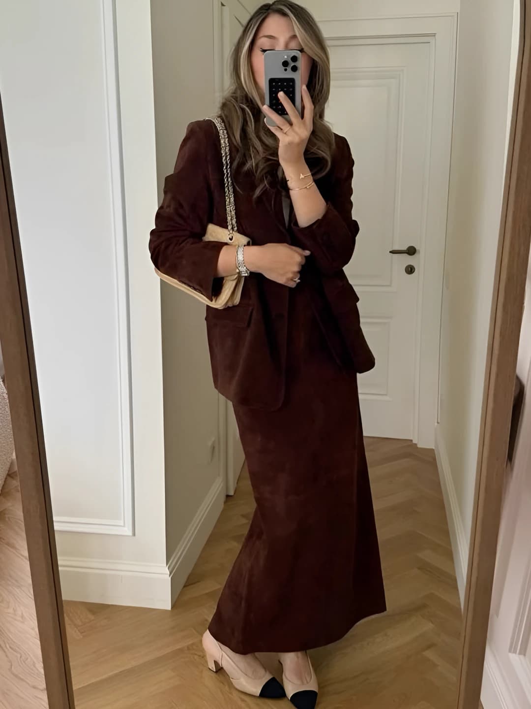 Women's autumn solid colour polyester suede blazer and midi skirt set, long sleeve, with side slit
