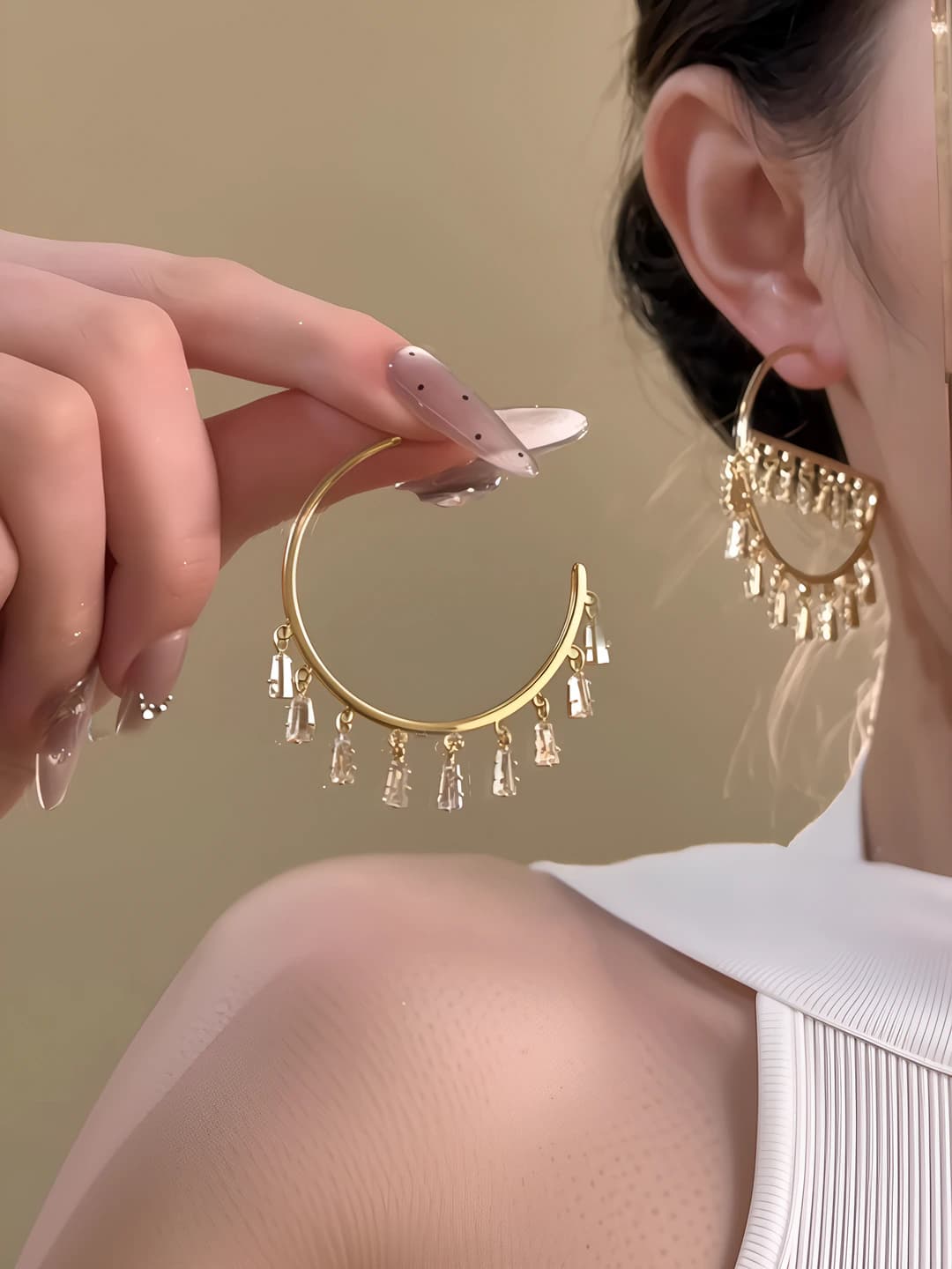 Women's zircon oval geometric cut-out earrings with 925 silver posts