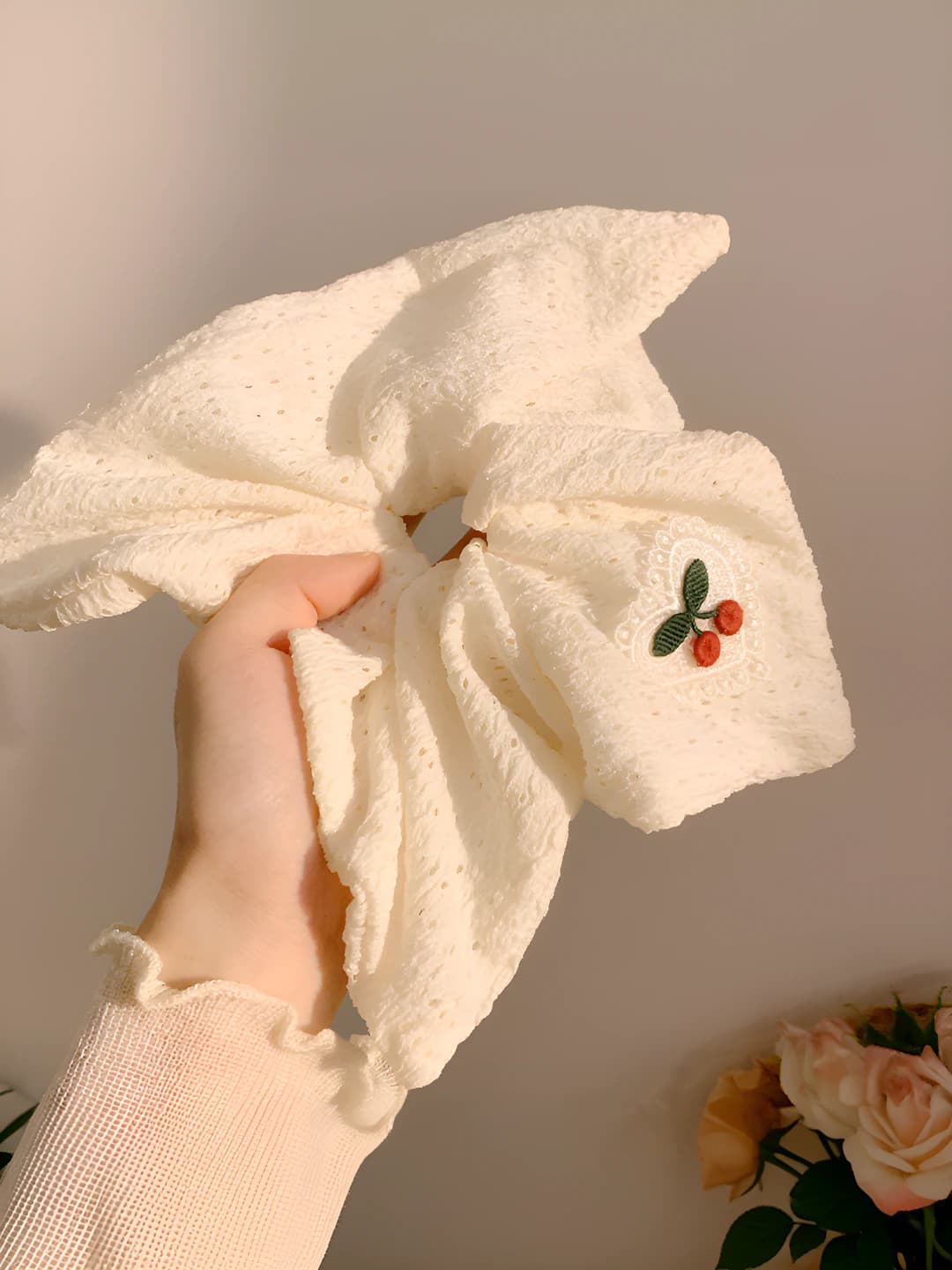 1# Yurak-shirin oq rangli oyma ruxat