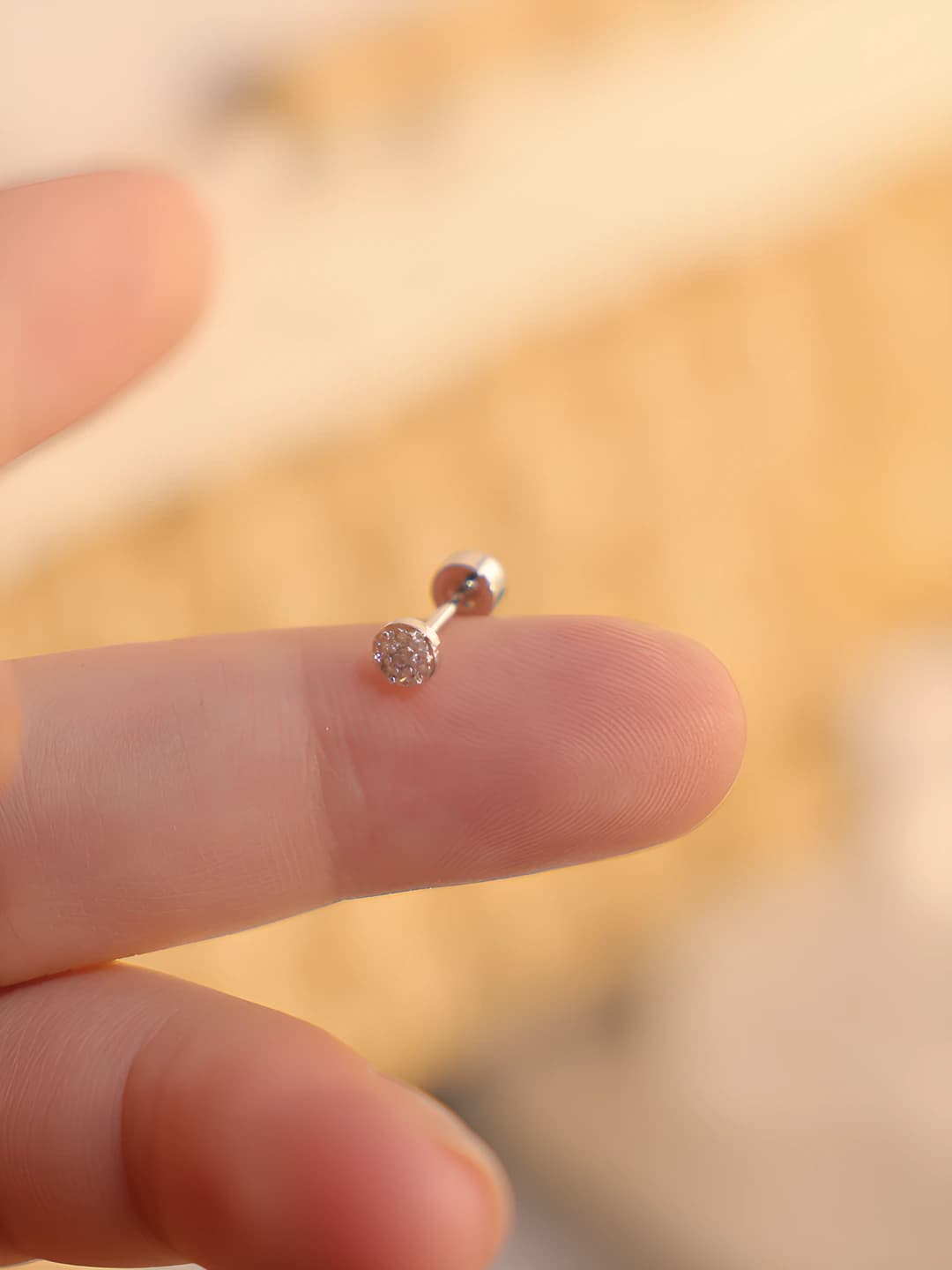 Star zircon spiral stud