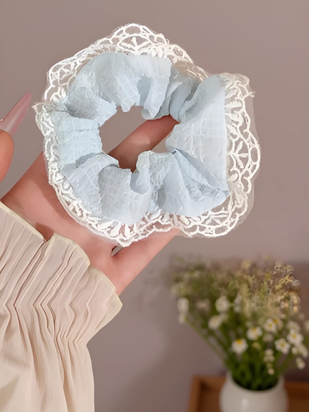 Blue lace scrunchie 10 cm