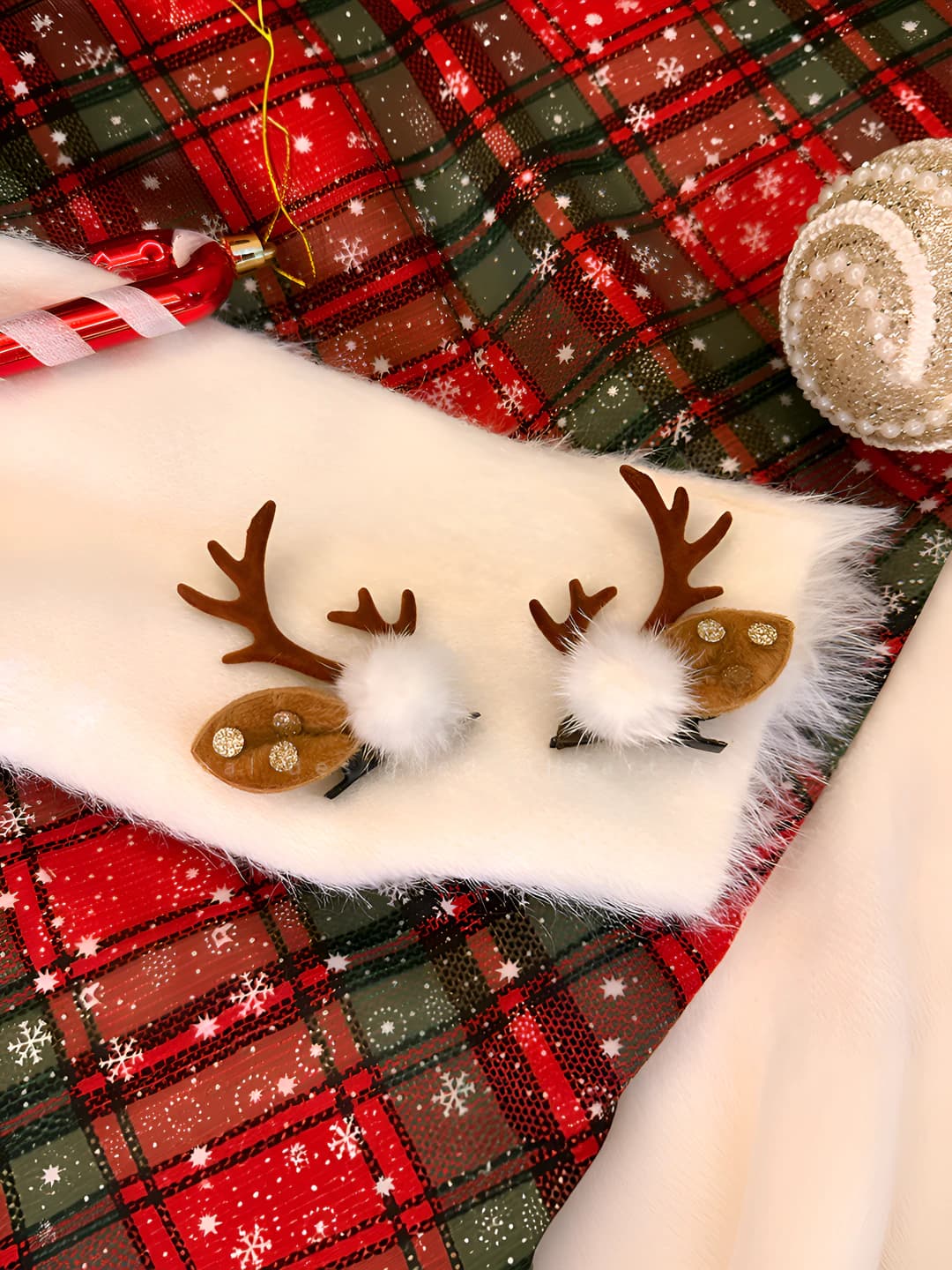 Coffee deer antlers and pom clips