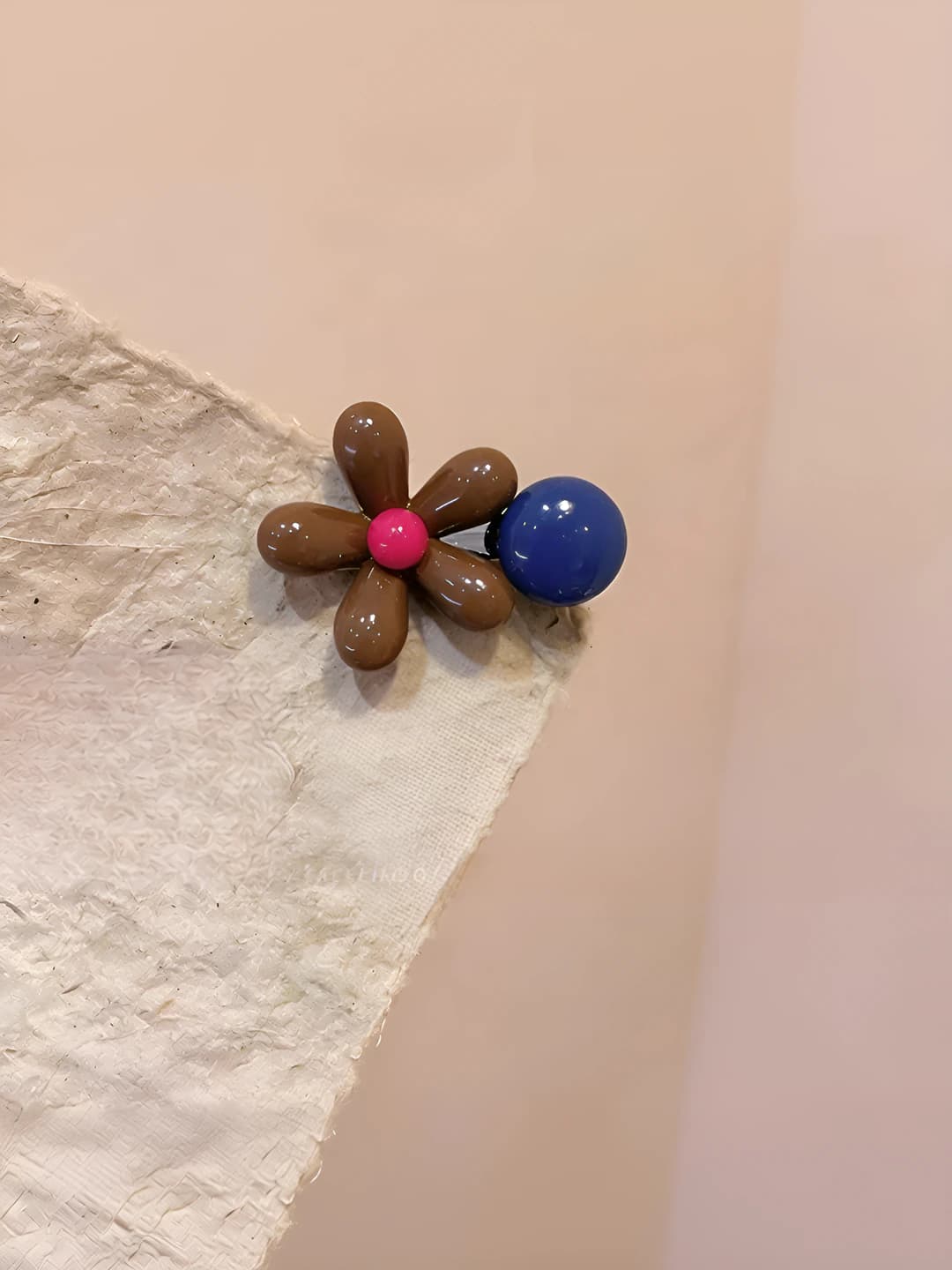 Coffee flower beaded hair clip (1 pc)