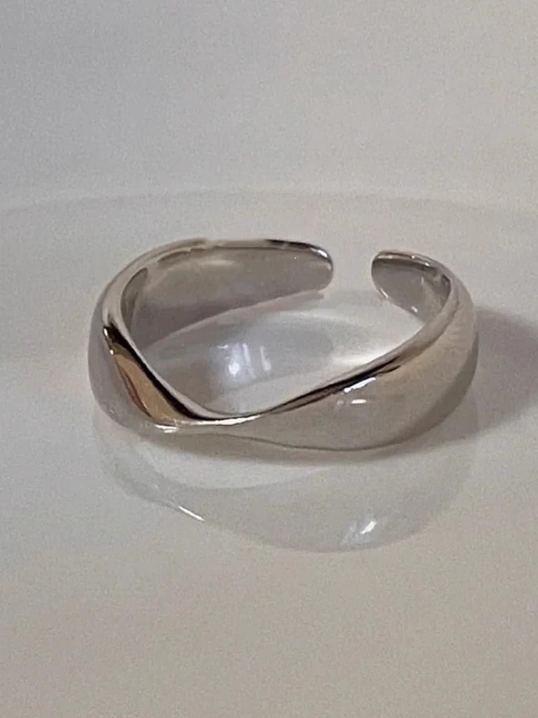 Wavy Mobius Ring