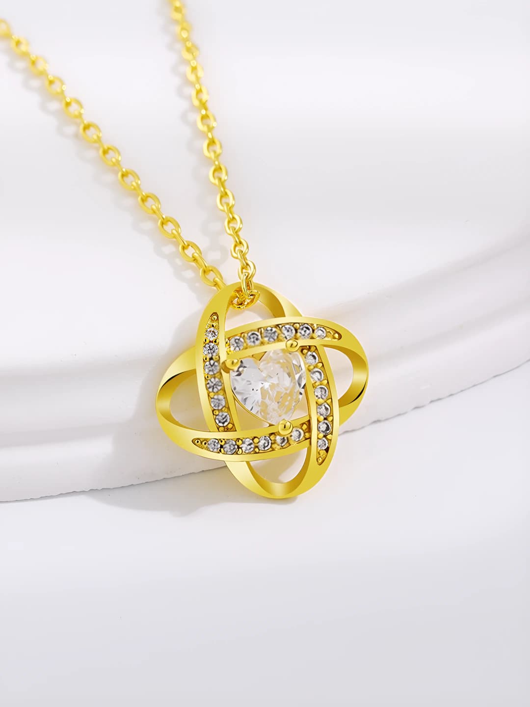 Q024 Gold white diamond