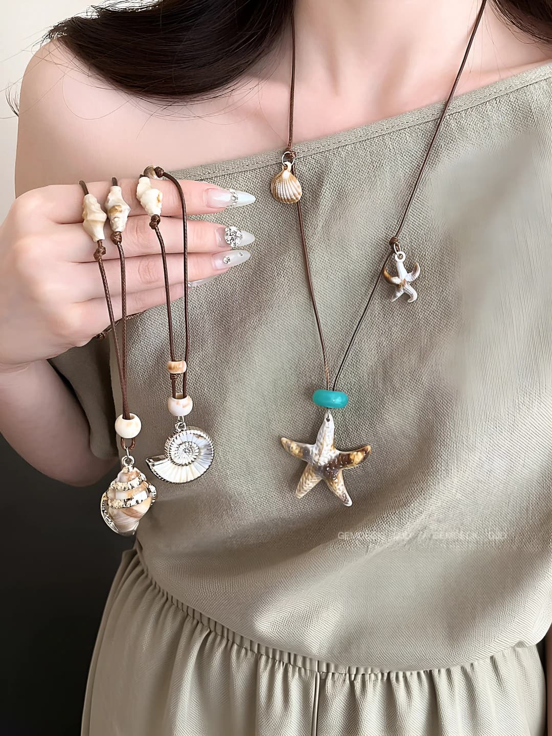 Women's pendants: old money style, artificial pearl, with pendant and coating, up to 20 cm, multi-layer pendant necklace