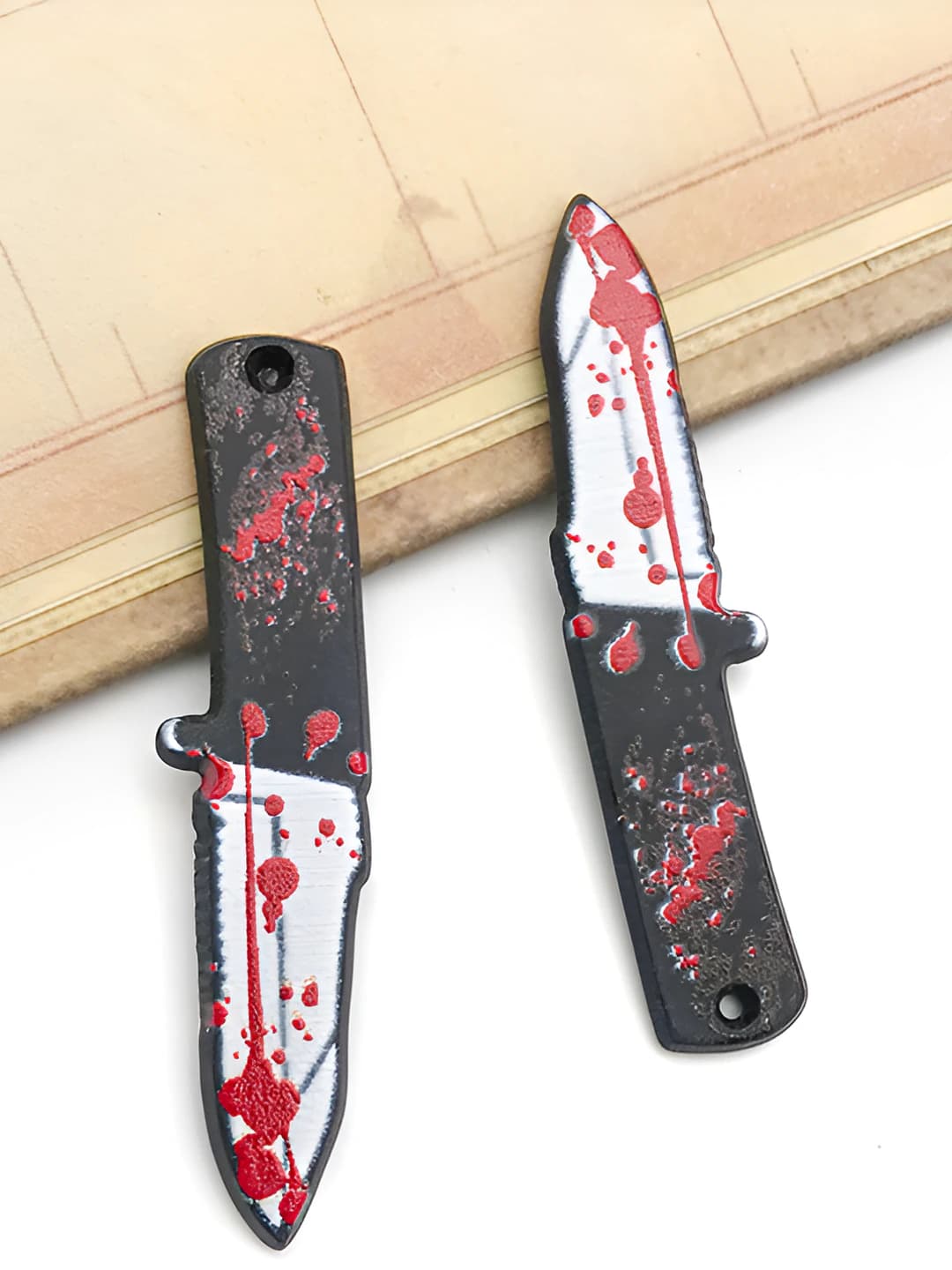 1 pc acrylic bloody dagger - 1g - 12x50mm - 16986