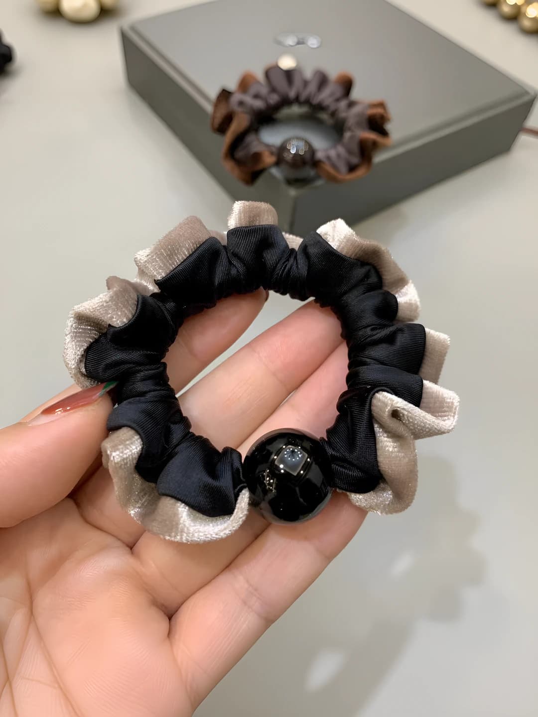 Black [diameter 9CM]