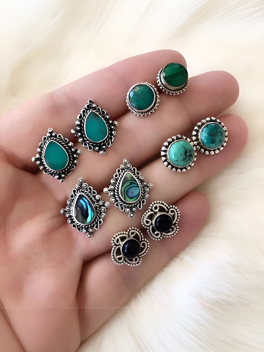 Women's retro oval turquoise teardrop cut-out earrings