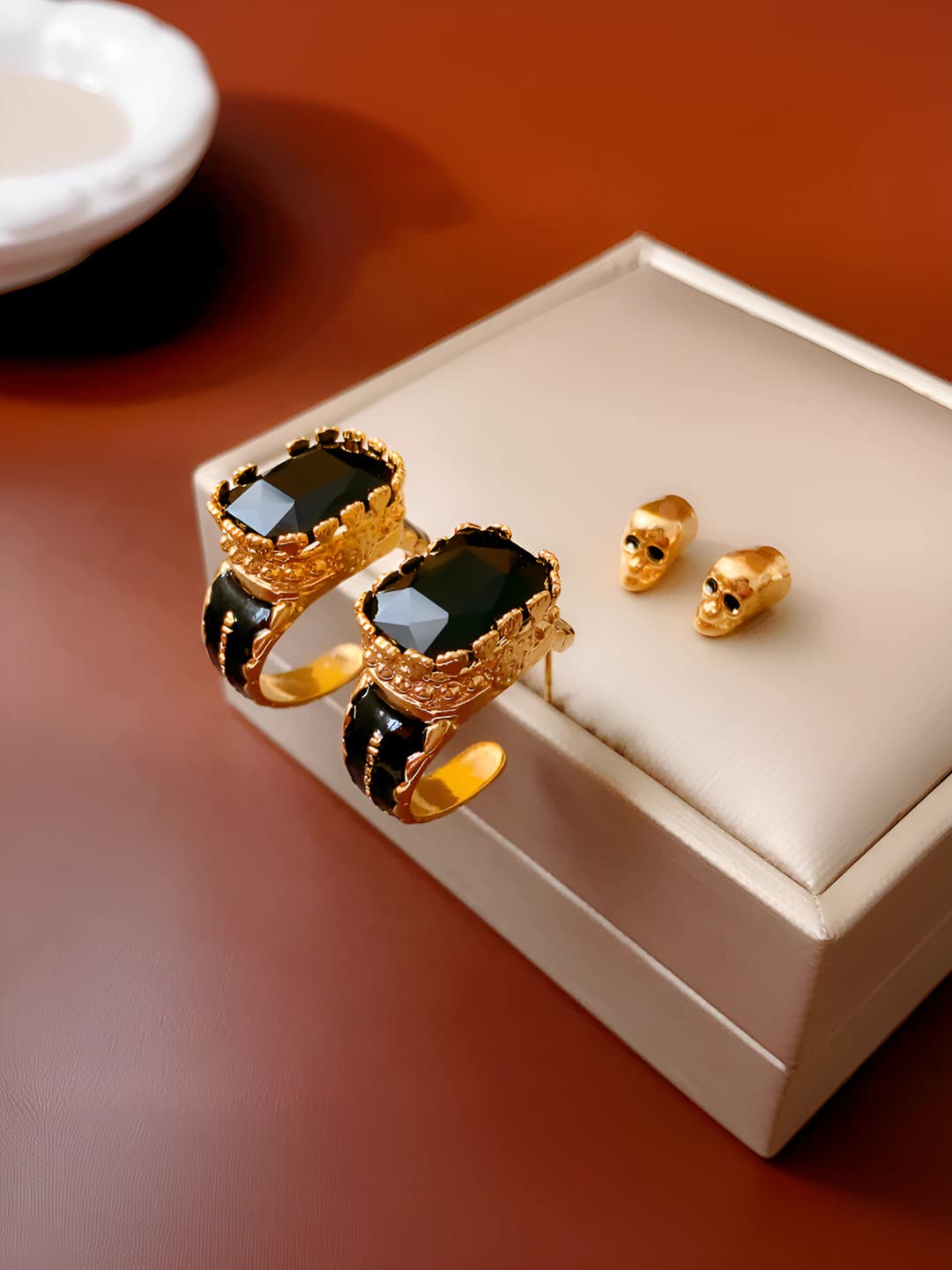 Silver post - Gold - Black (Gold plated)
