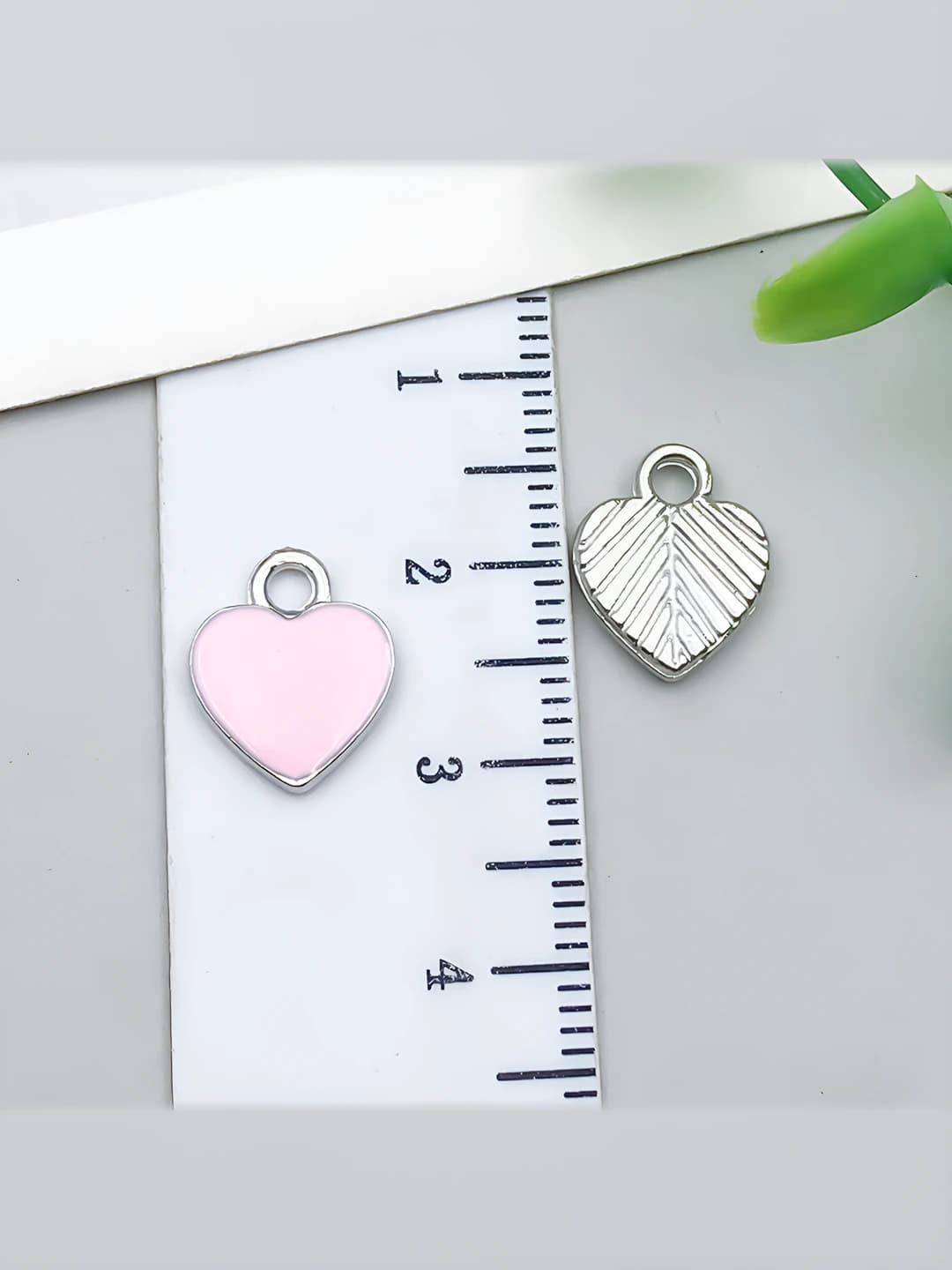 1 pc White K Pink Heart 10x12mm-0.5g-21907