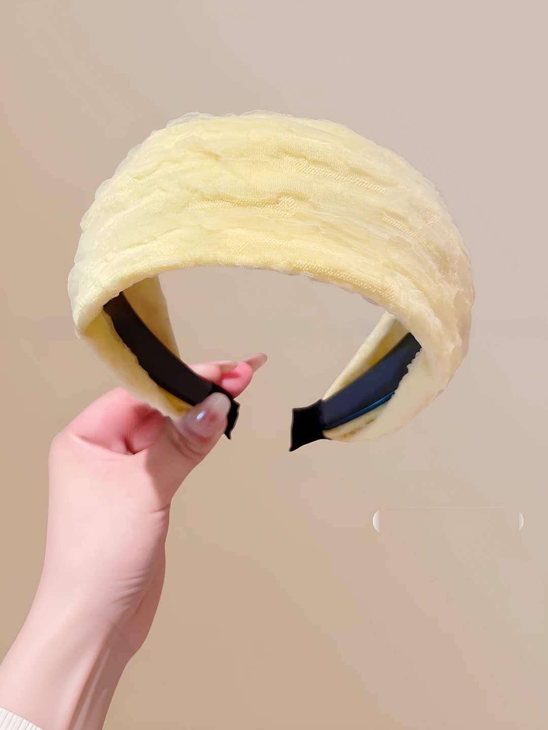 4# Yellow mesh hair tie