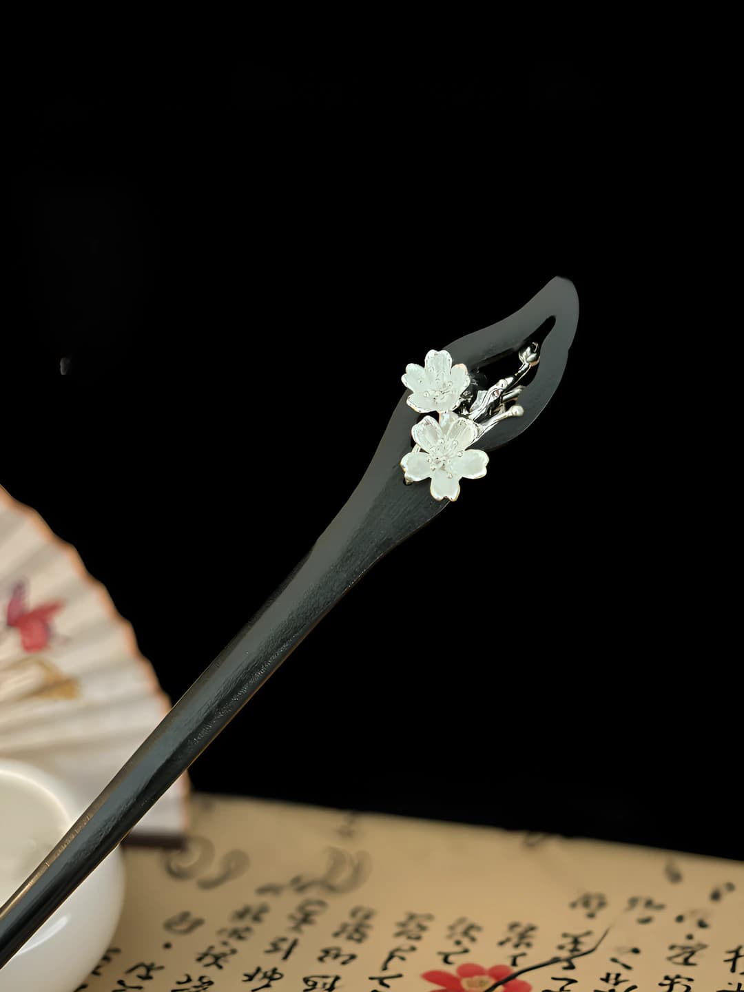 4# Black plum blossom hairpin