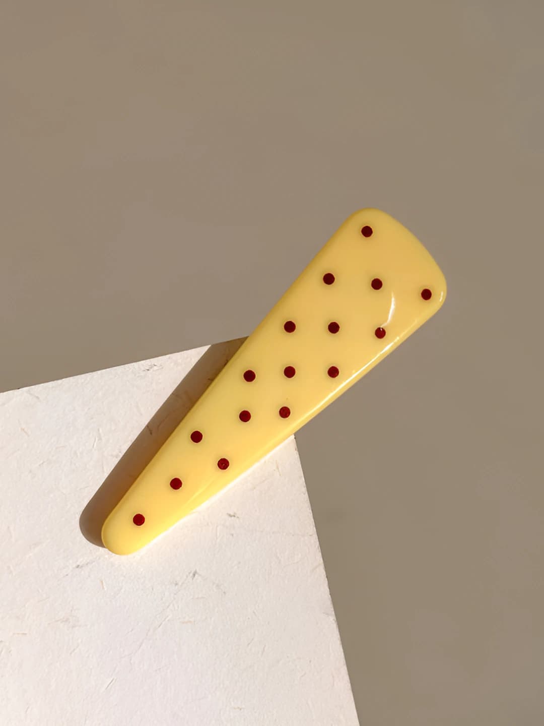 1# Yellow polka dot clip ~5.7cm
