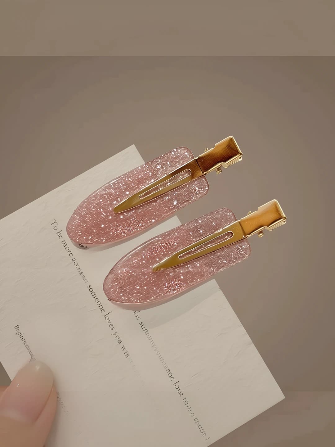 Pink invisible clip, 1 pair, ~4.5 cm