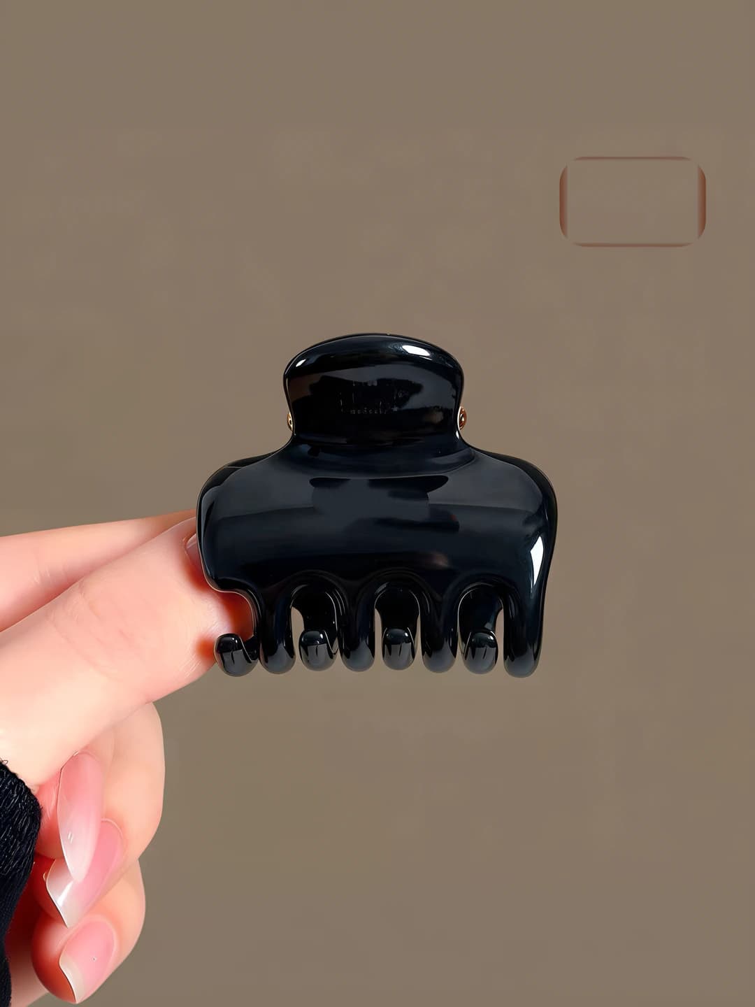 2# Black clip approx 5 cm